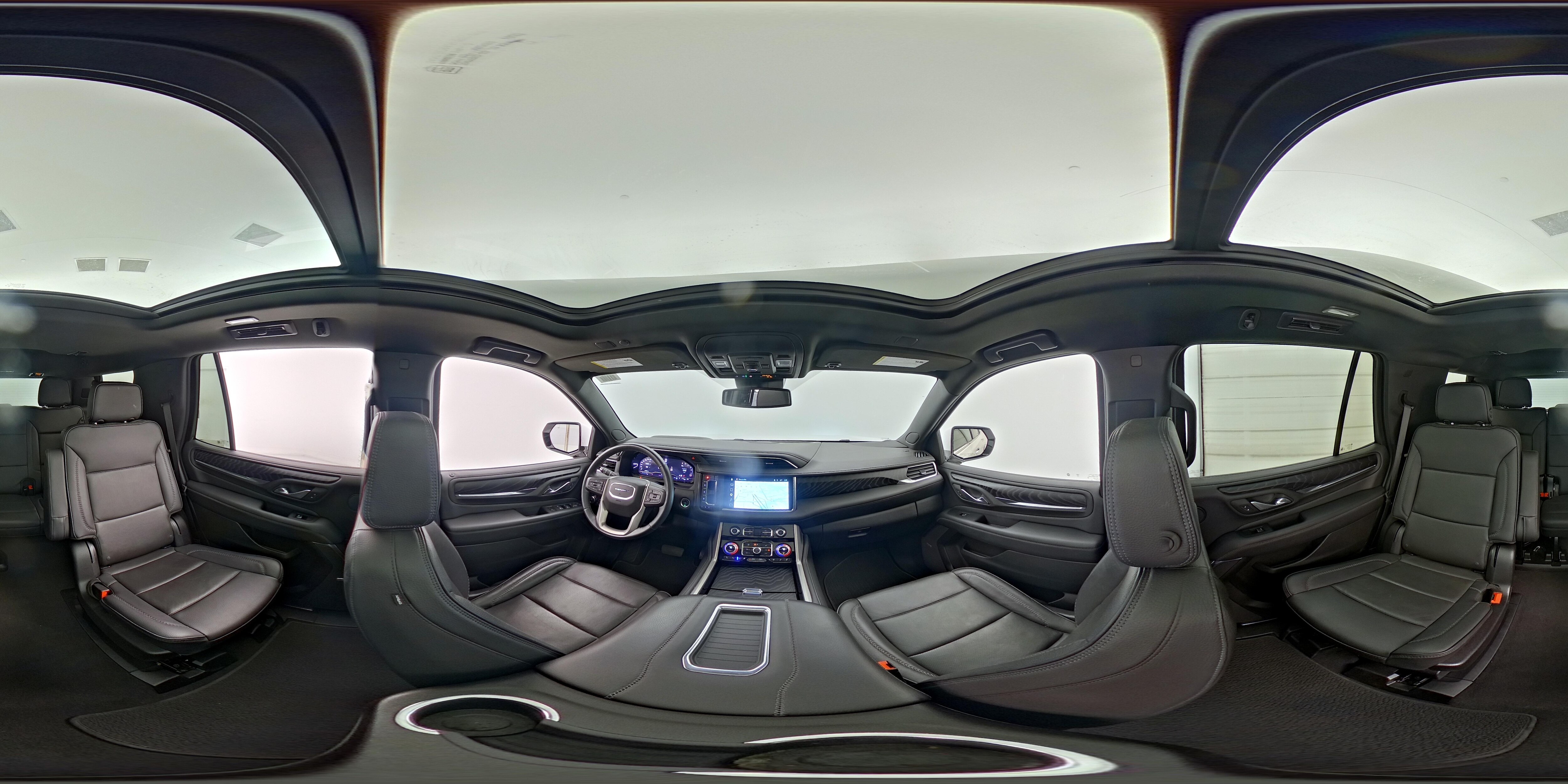 2024 GMC Yukon Denali - Photo 29
