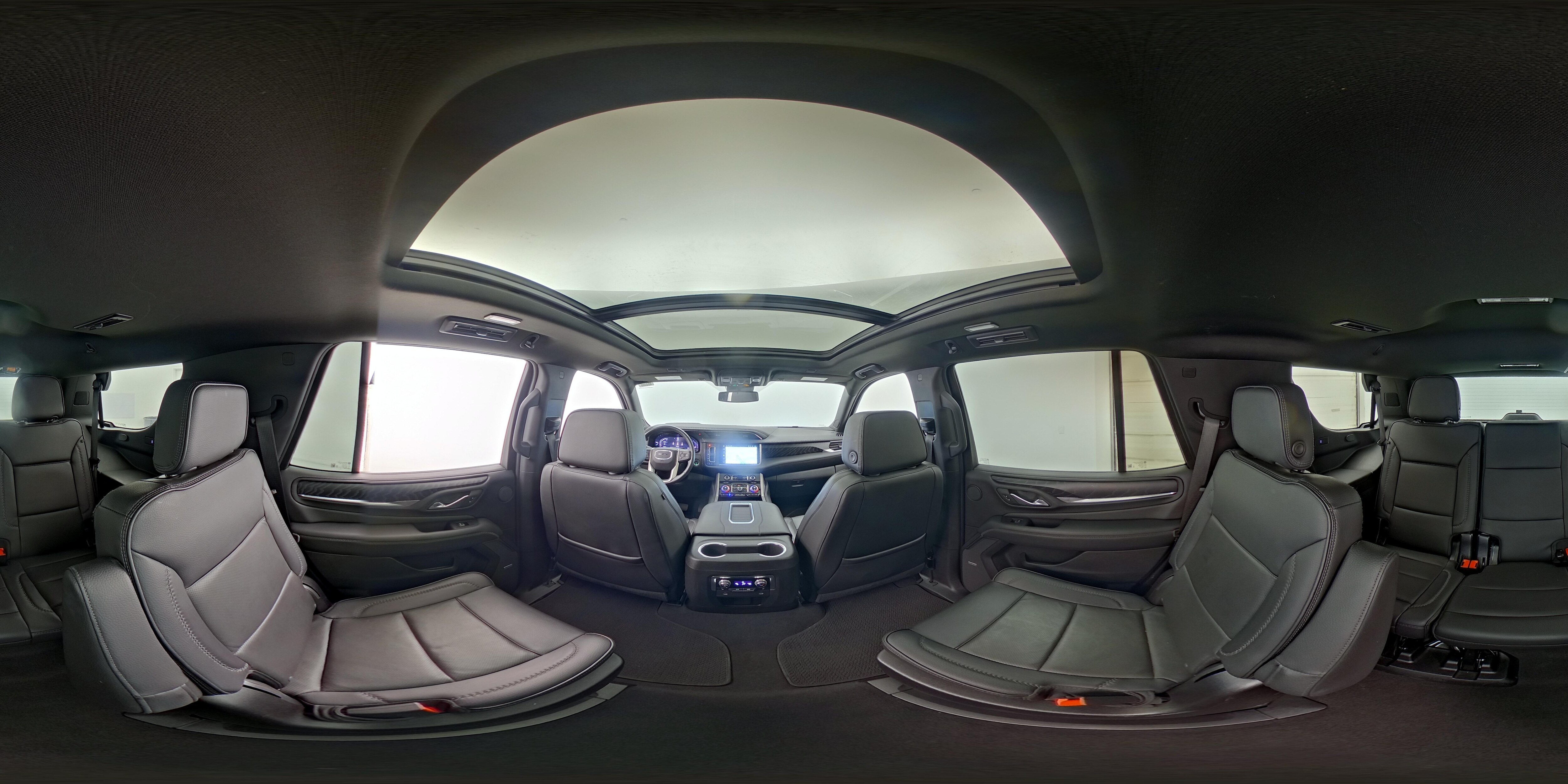 2024 GMC Yukon Denali - Photo 30