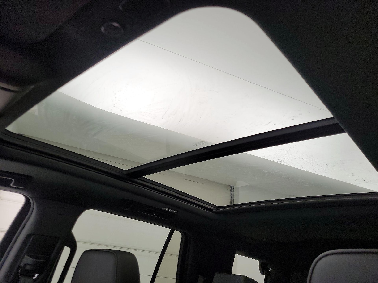 2024 GMC Yukon Denali - Photo 21