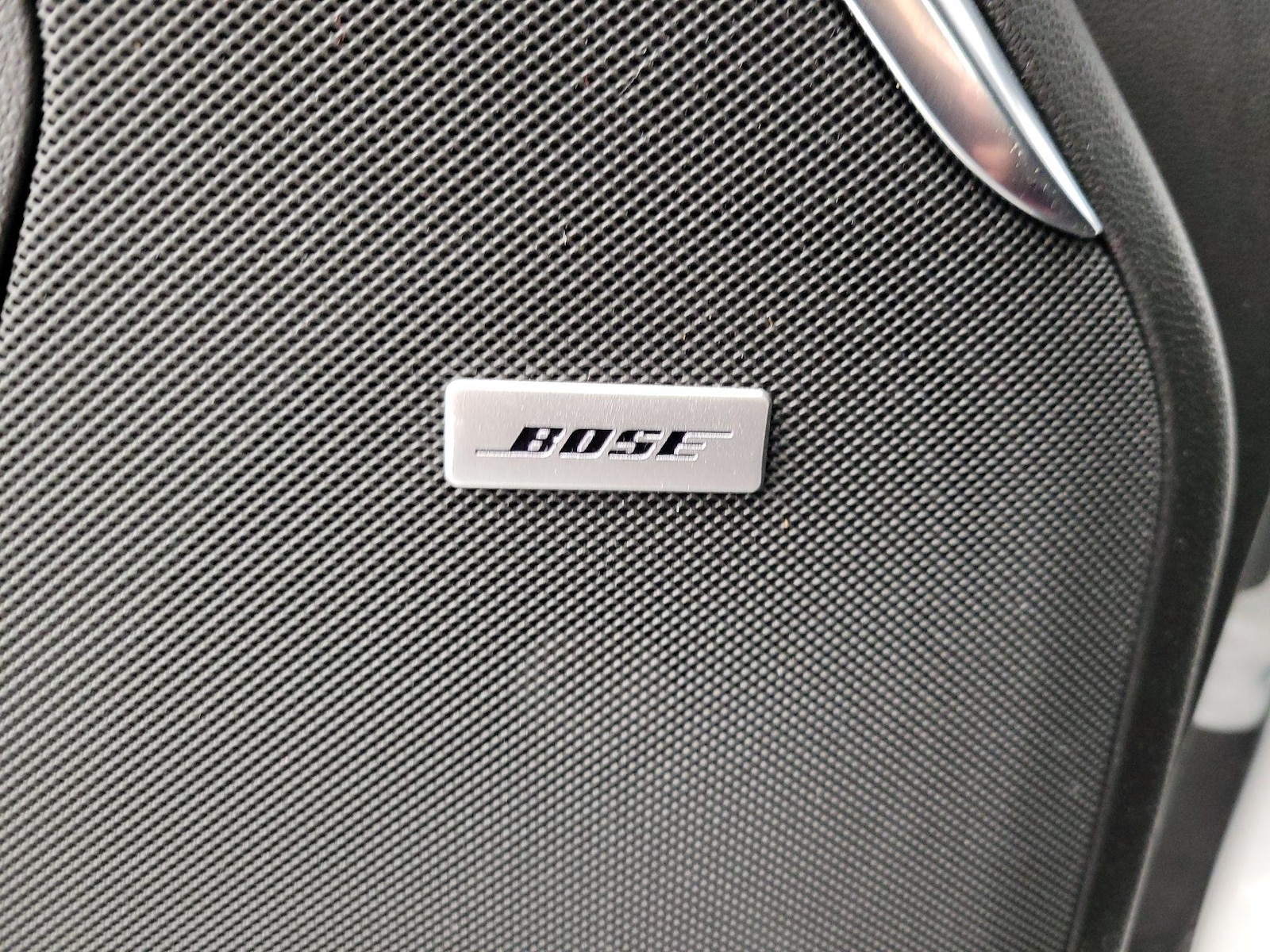 2024 GMC Yukon Denali - Photo 27