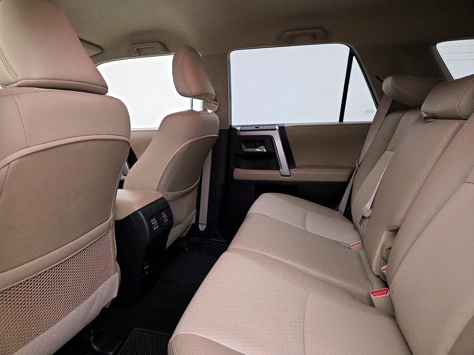 2018 Toyota 4Runner SR5 Premium - Photo 17