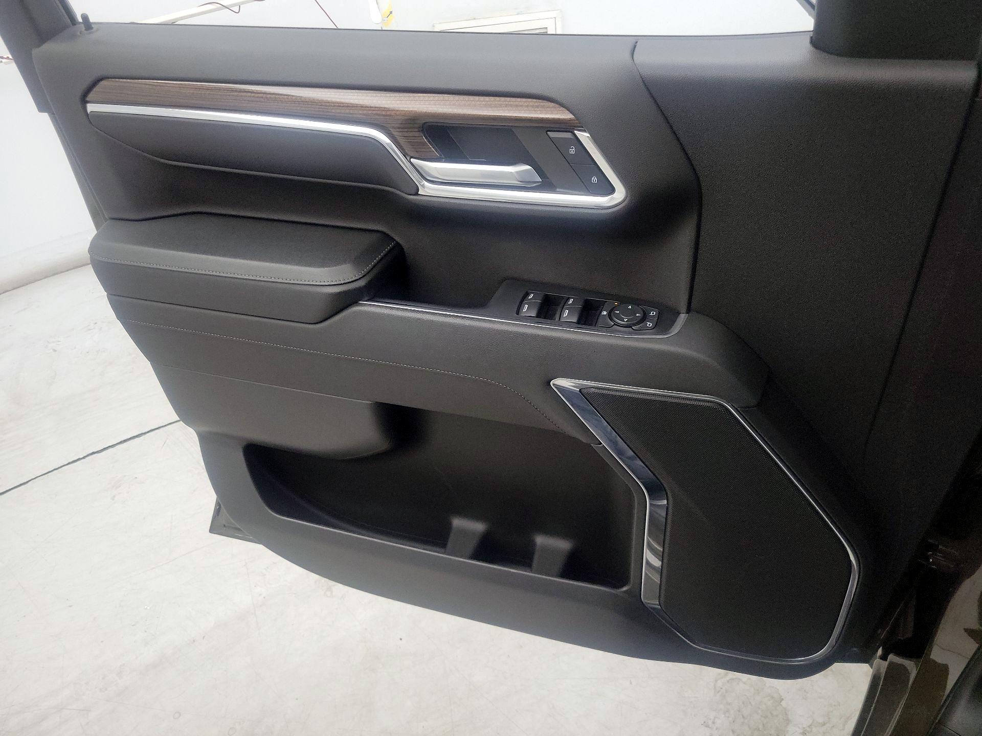 Thumbnail: 2024 Chevrolet Silverado 1500 - 12