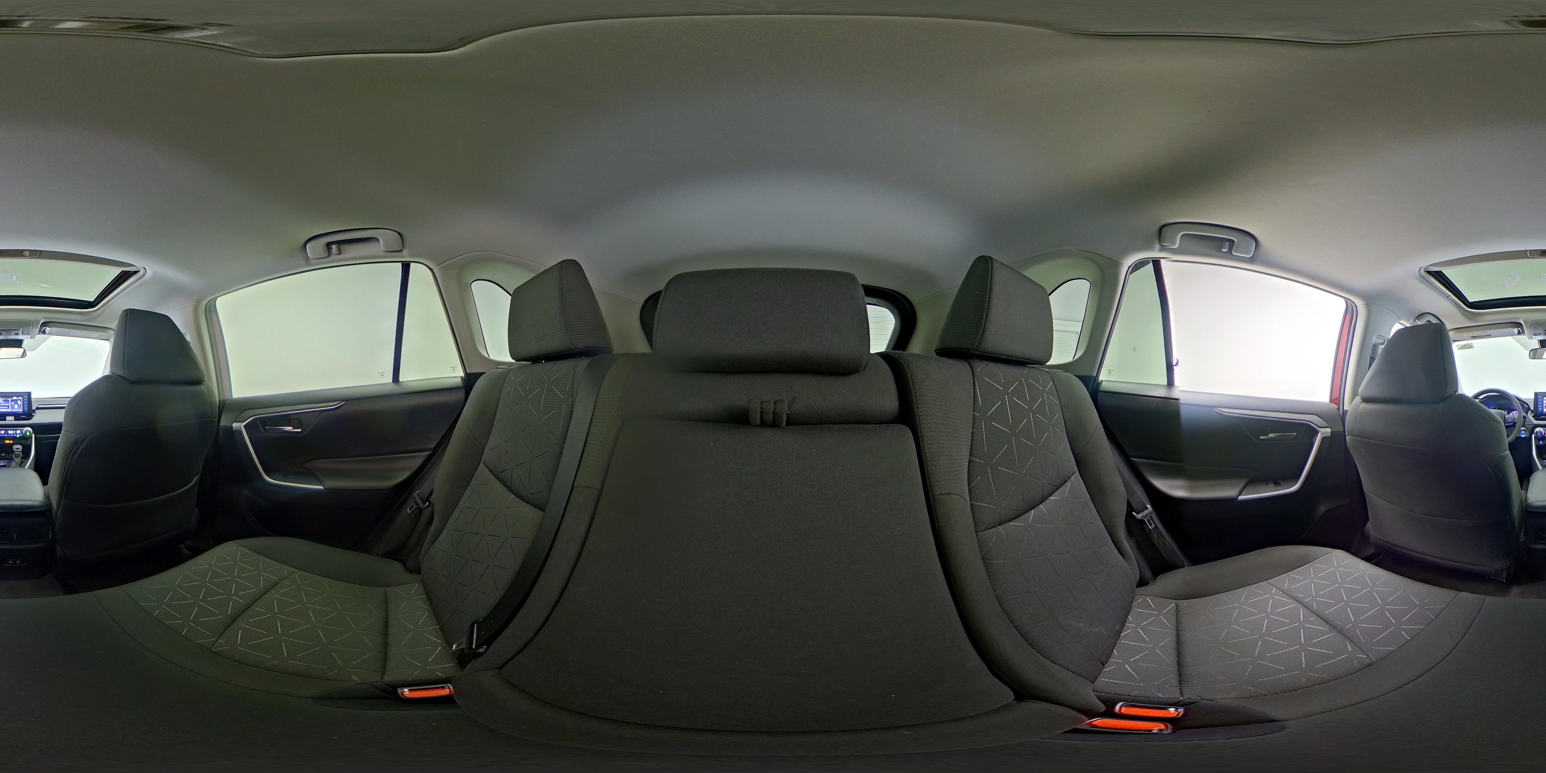 2021 Toyota RAV4 XLE - Photo 26