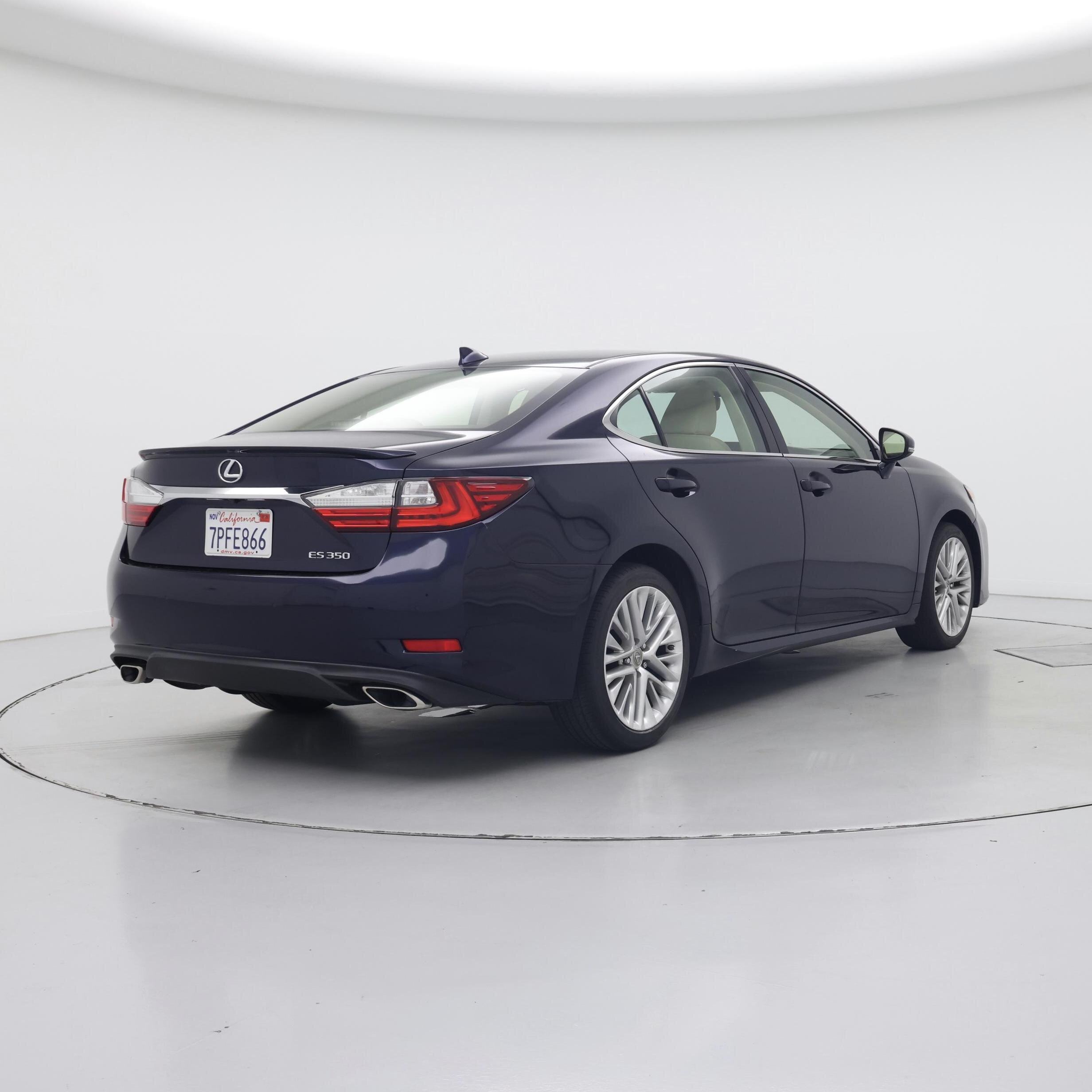 Thumbnail: 2016 Lexus ES - 8