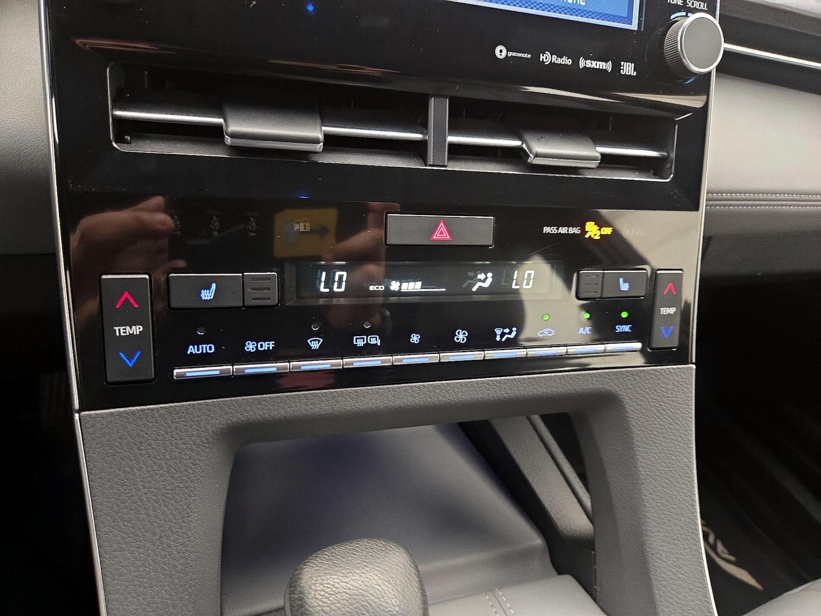 2019 Toyota Avalon XLE - Photo 17