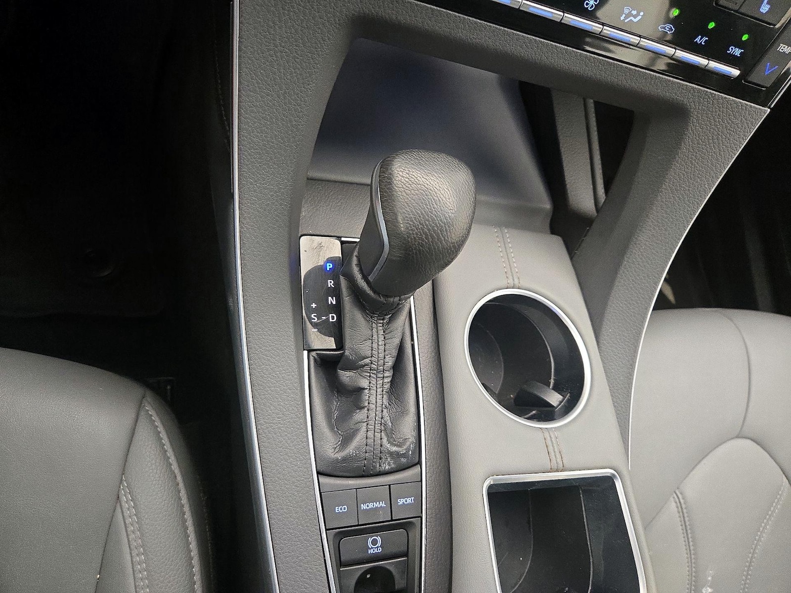 2019 Toyota Avalon XLE - Photo 18