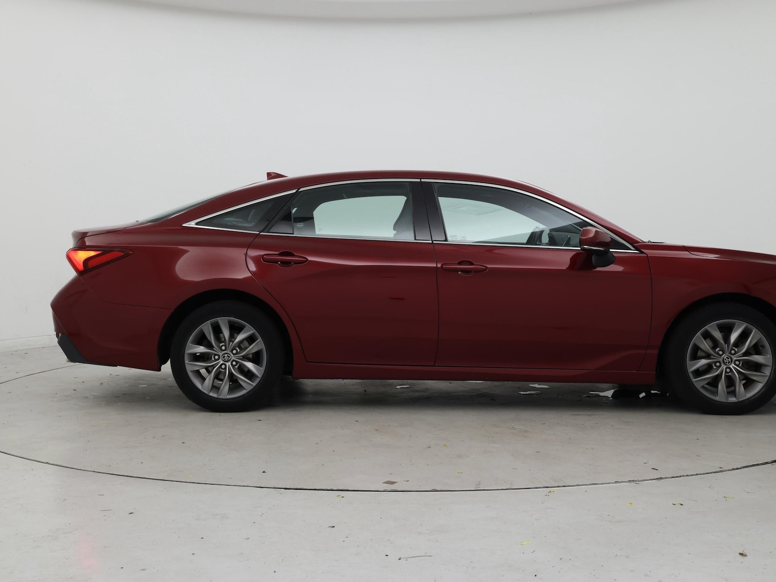 2019 Toyota Avalon XLE - Photo 8