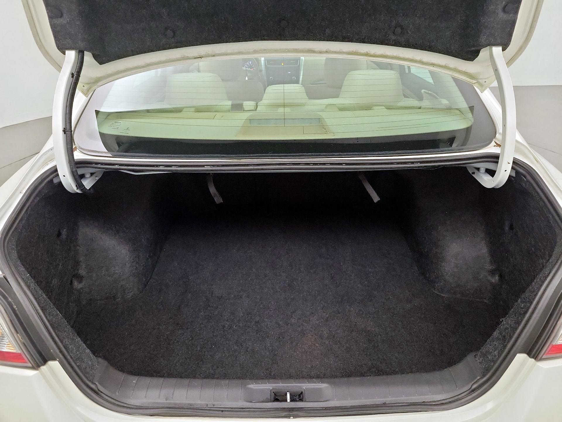 Thumbnail: 2014 Nissan Altima - 19