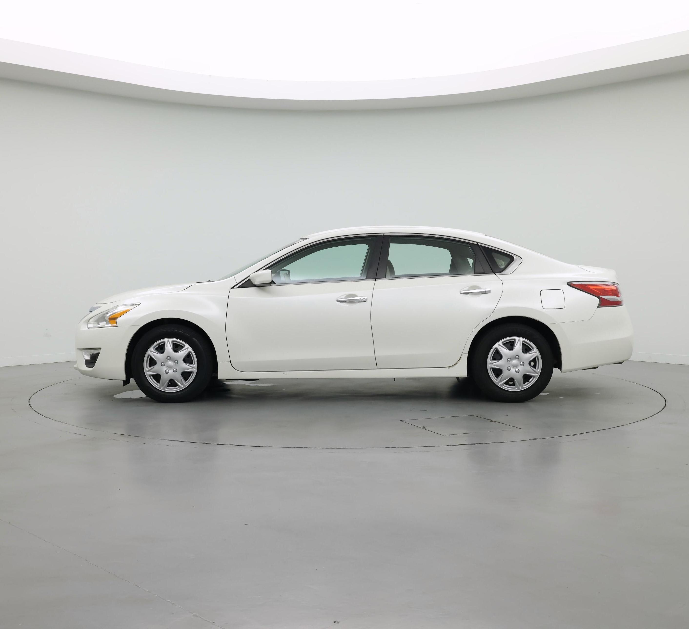 Thumbnail: 2014 Nissan Altima - 3