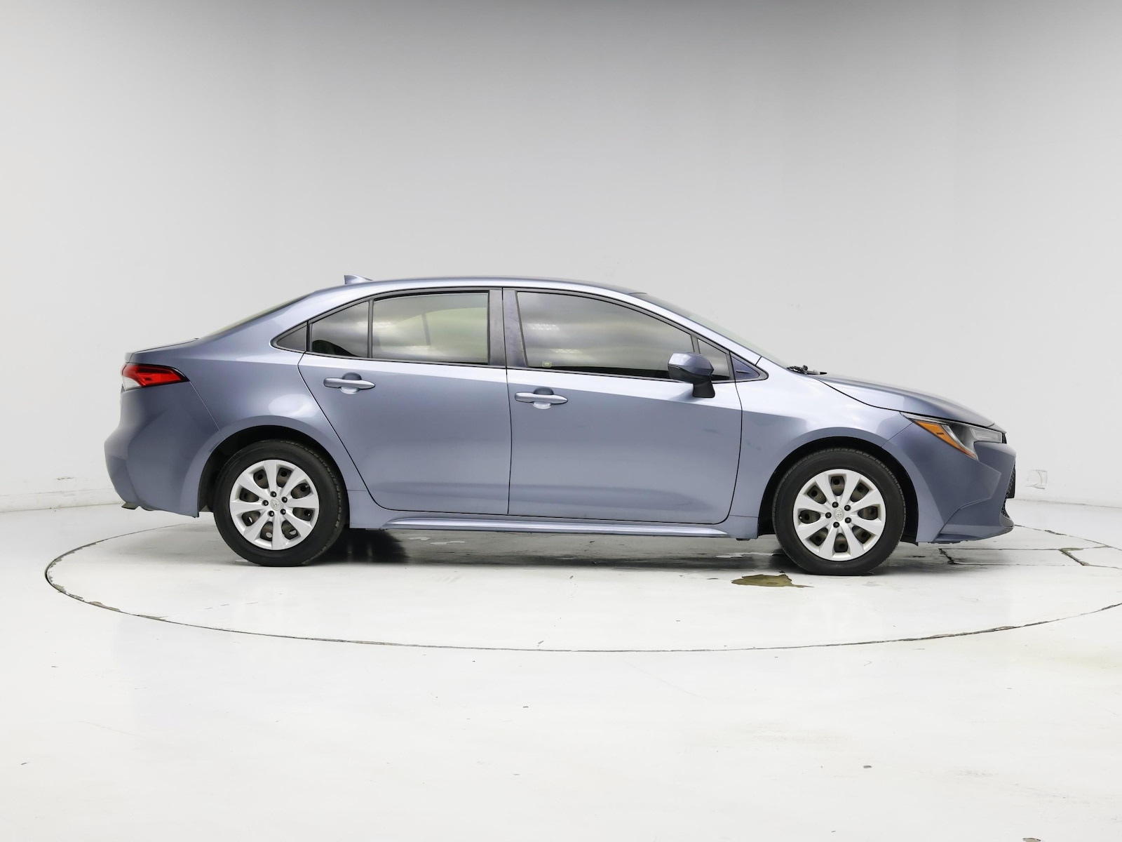 2020 Toyota Corolla LE - Photo 8