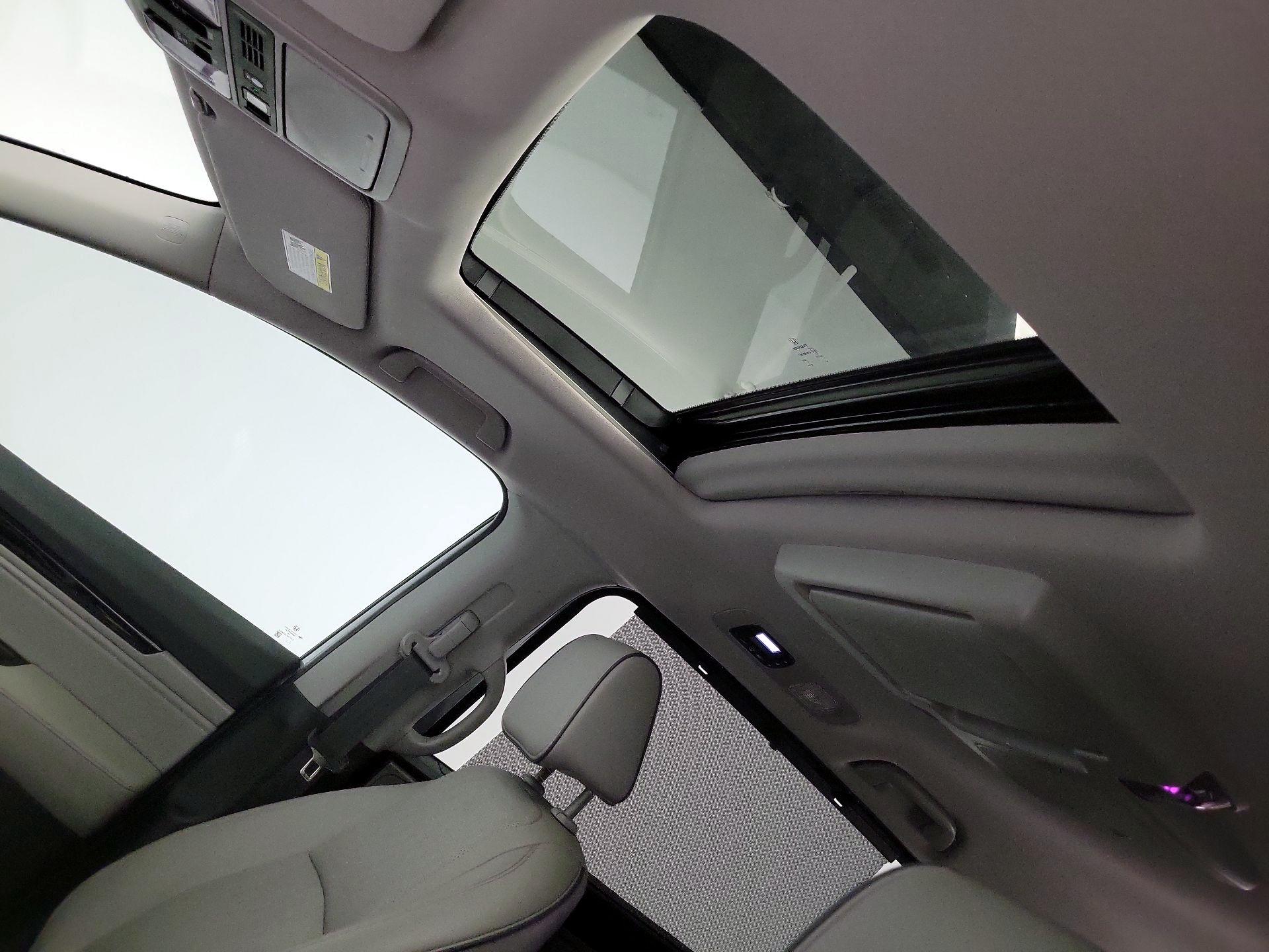 Thumbnail: 2023 Honda Odyssey - 20