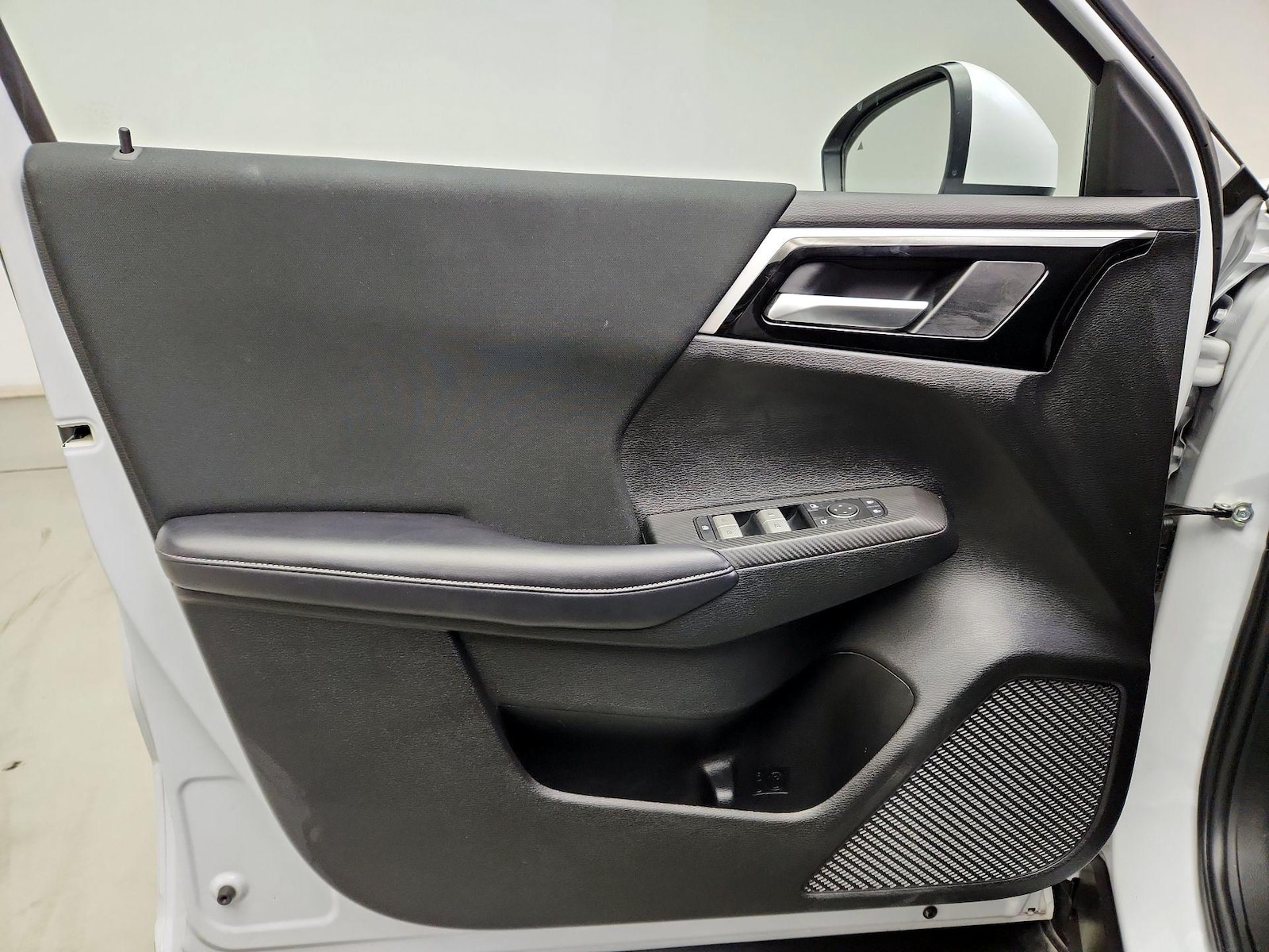 2023 Mitsubishi Outlander ES - Photo 11