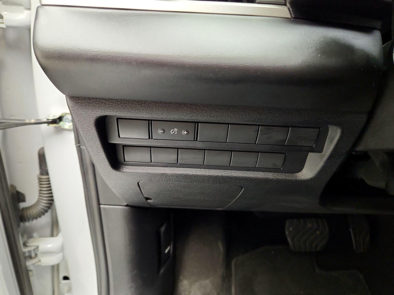 2023 Mitsubishi Outlander ES - Photo 12
