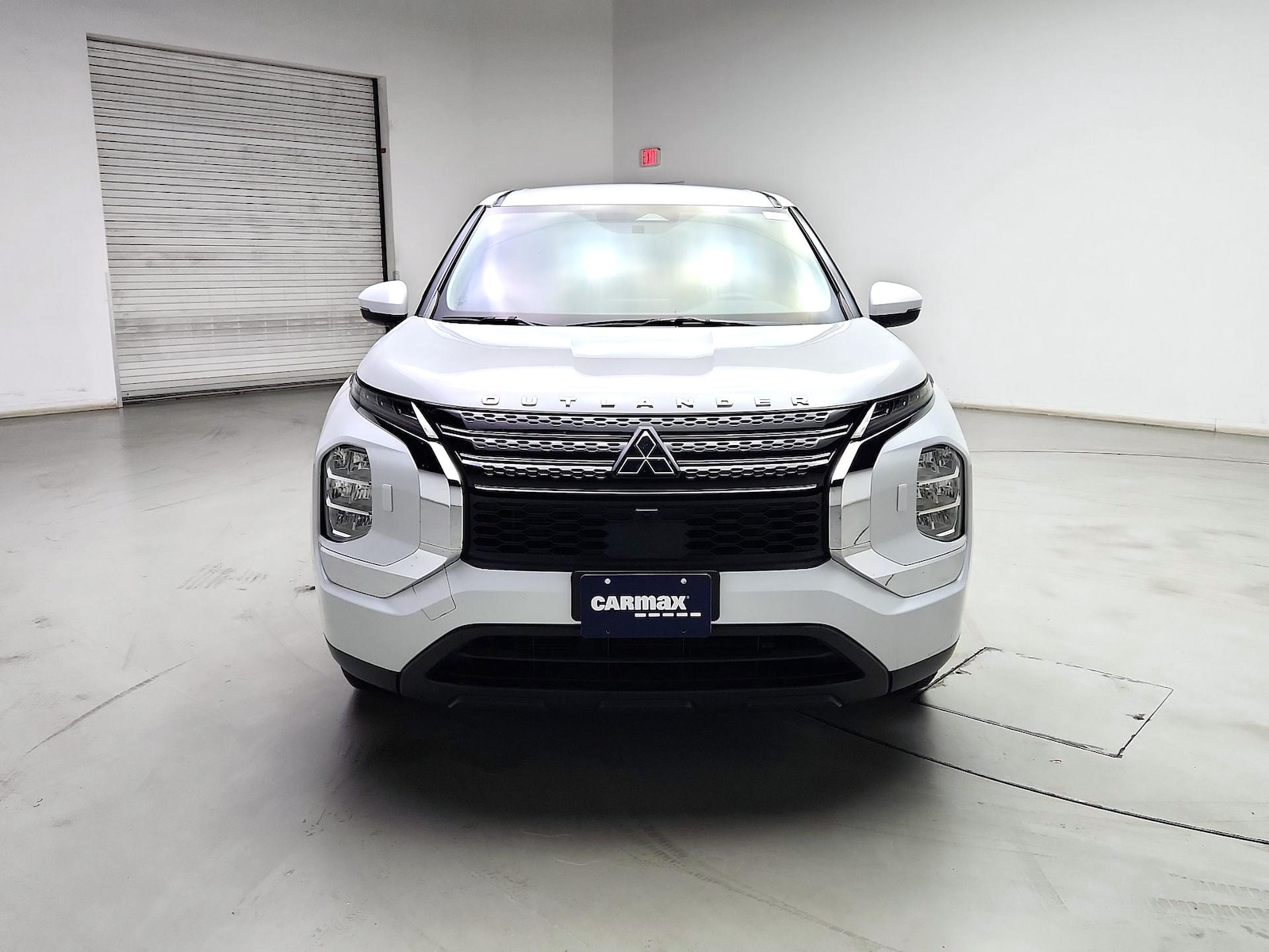2023 Mitsubishi Outlander ES - Photo 2