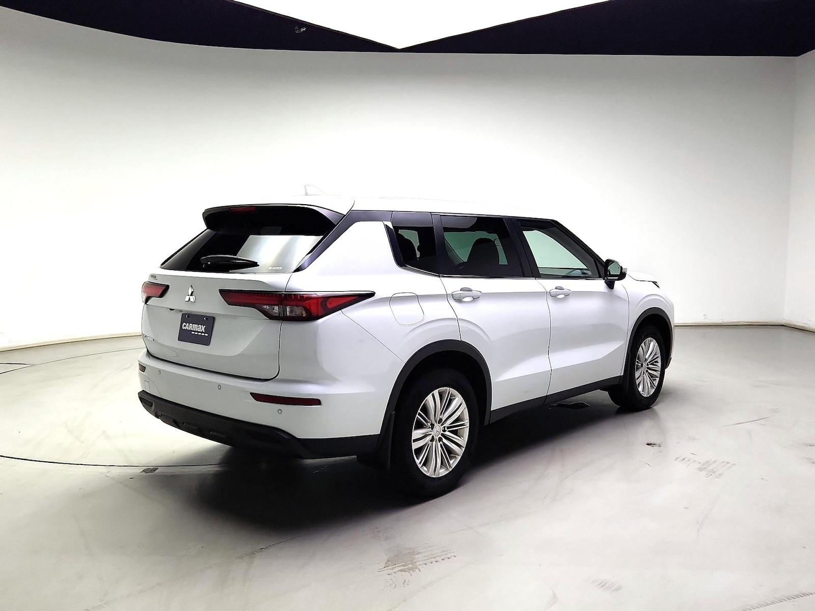 2023 Mitsubishi Outlander ES - Photo 5