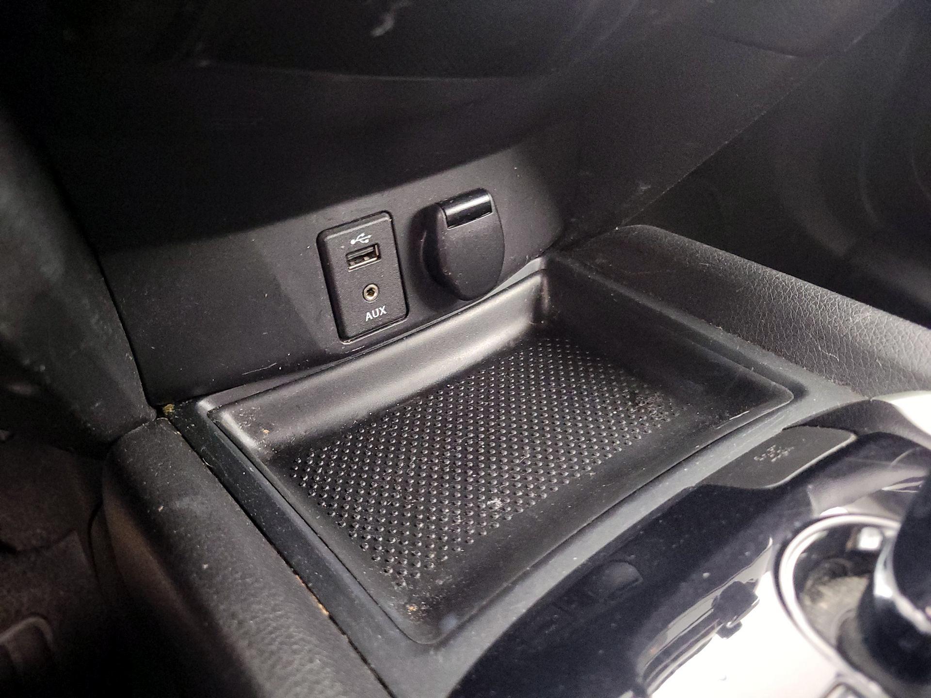 Thumbnail: 2014 Nissan Rogue - 16