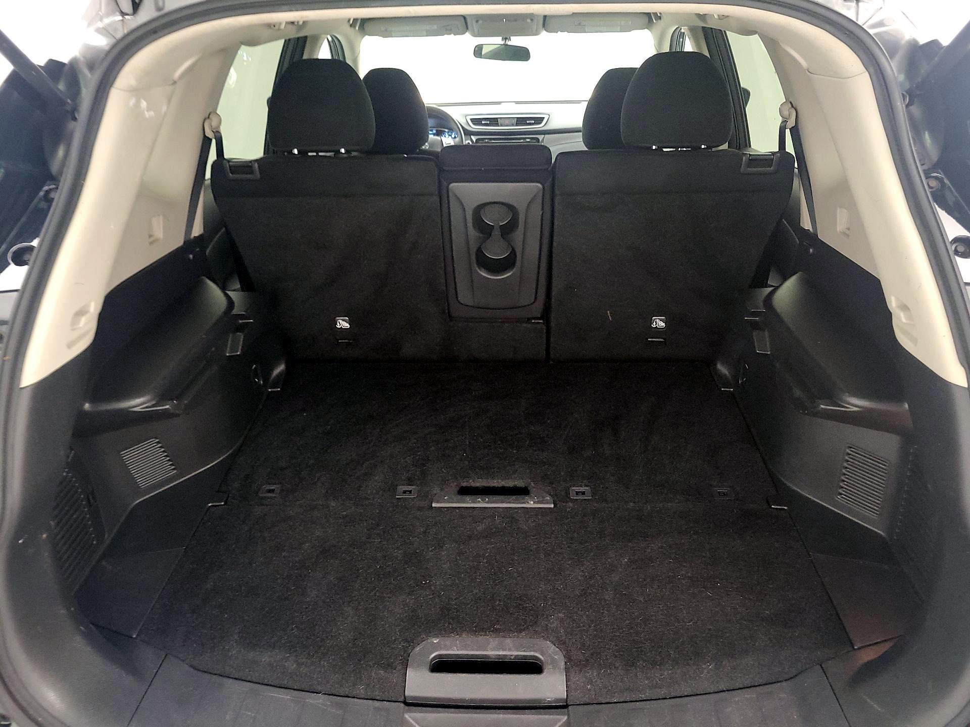 Thumbnail: 2014 Nissan Rogue - 18