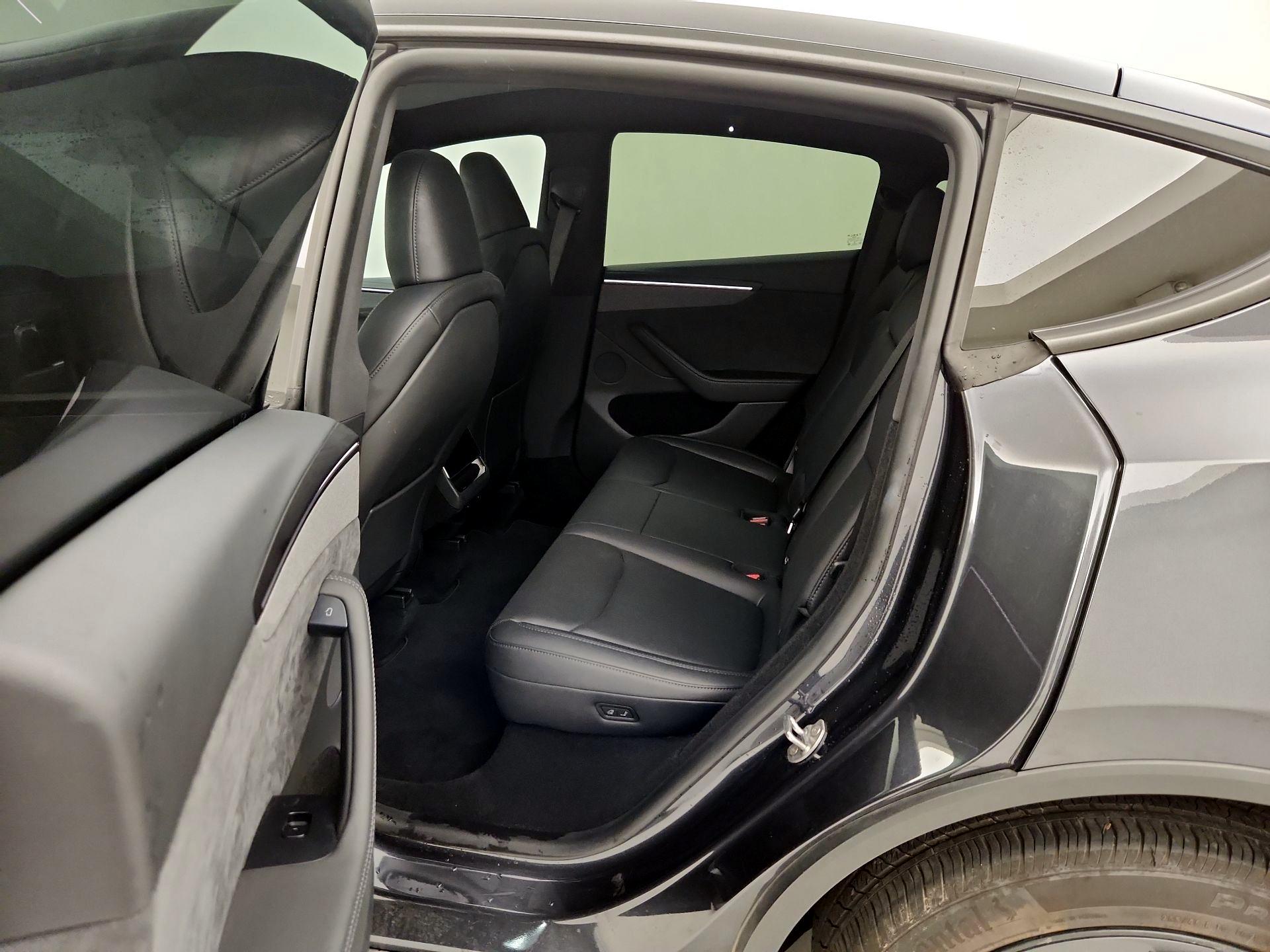 Thumbnail: 2026 Tesla Model Y - 20