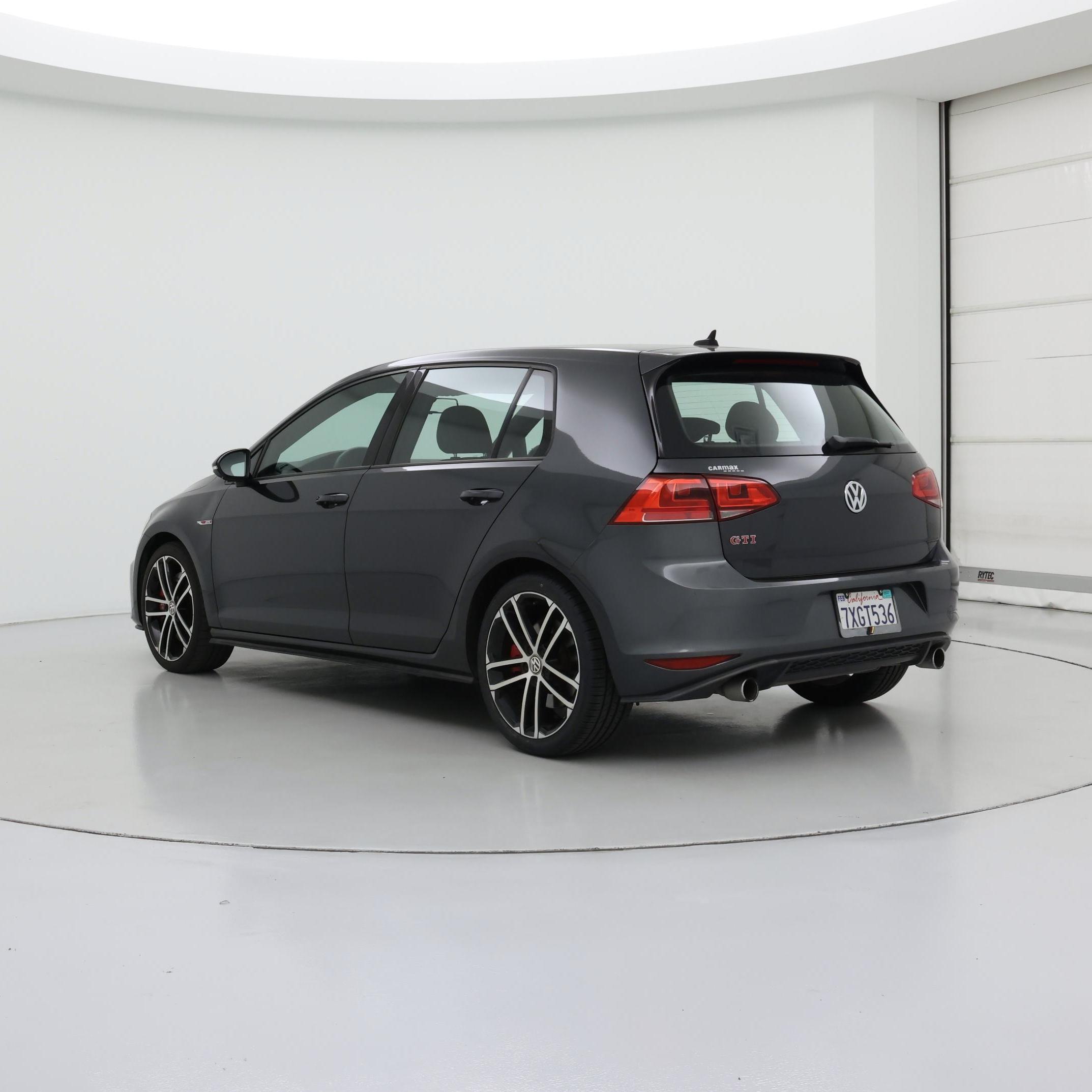 Thumbnail: 2017 Volkswagen Golf - 2