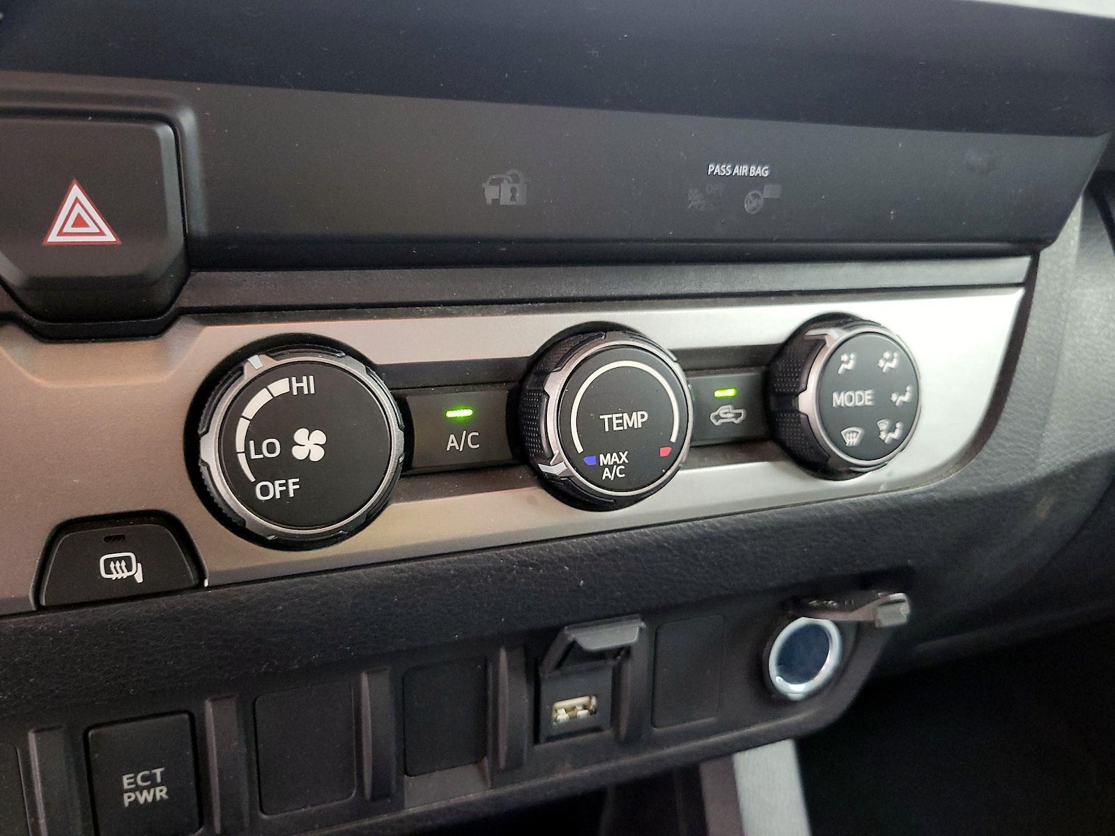 2020 Toyota Tacoma SR - Photo 17