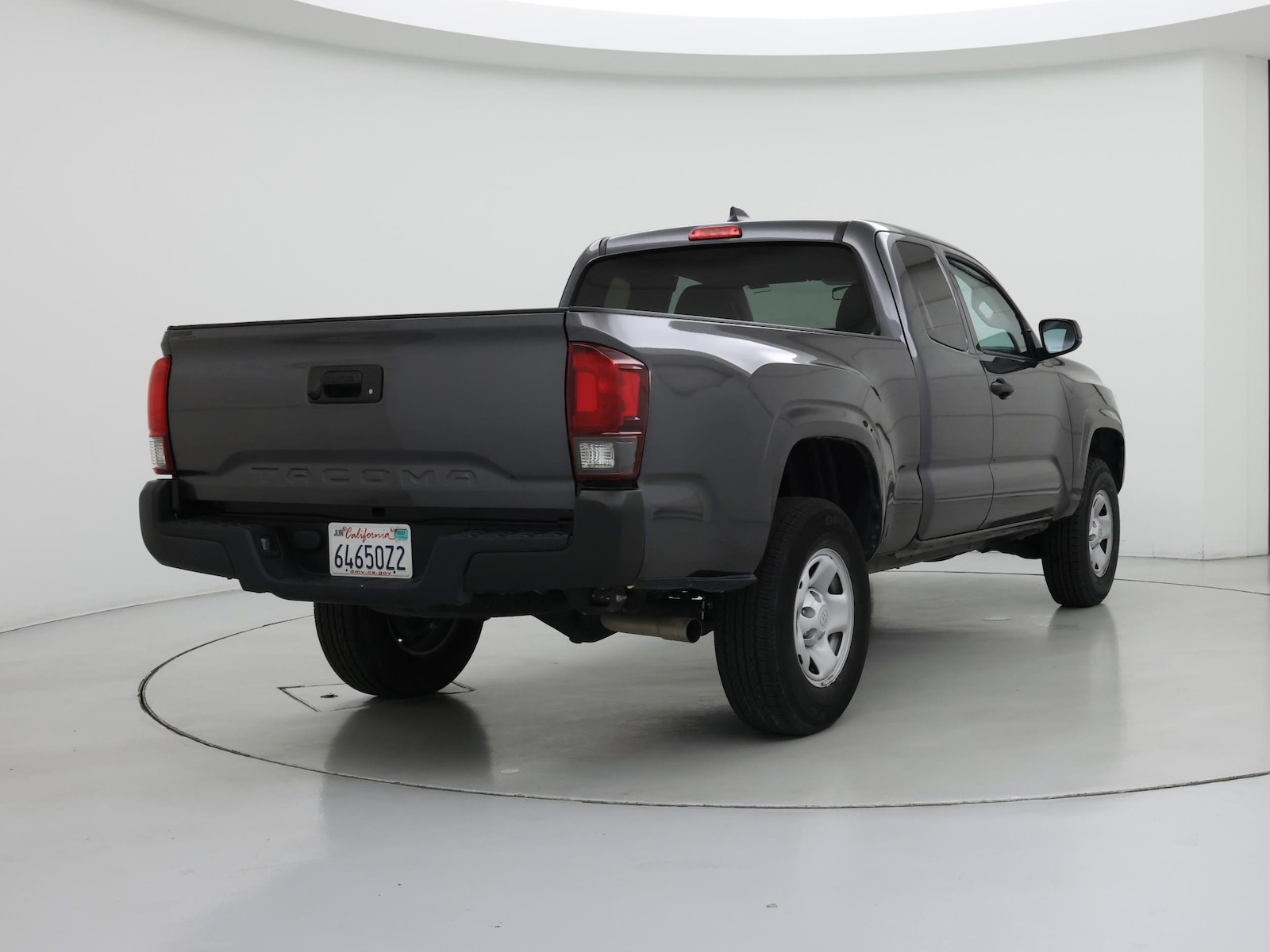 2020 Toyota Tacoma SR - Photo 9