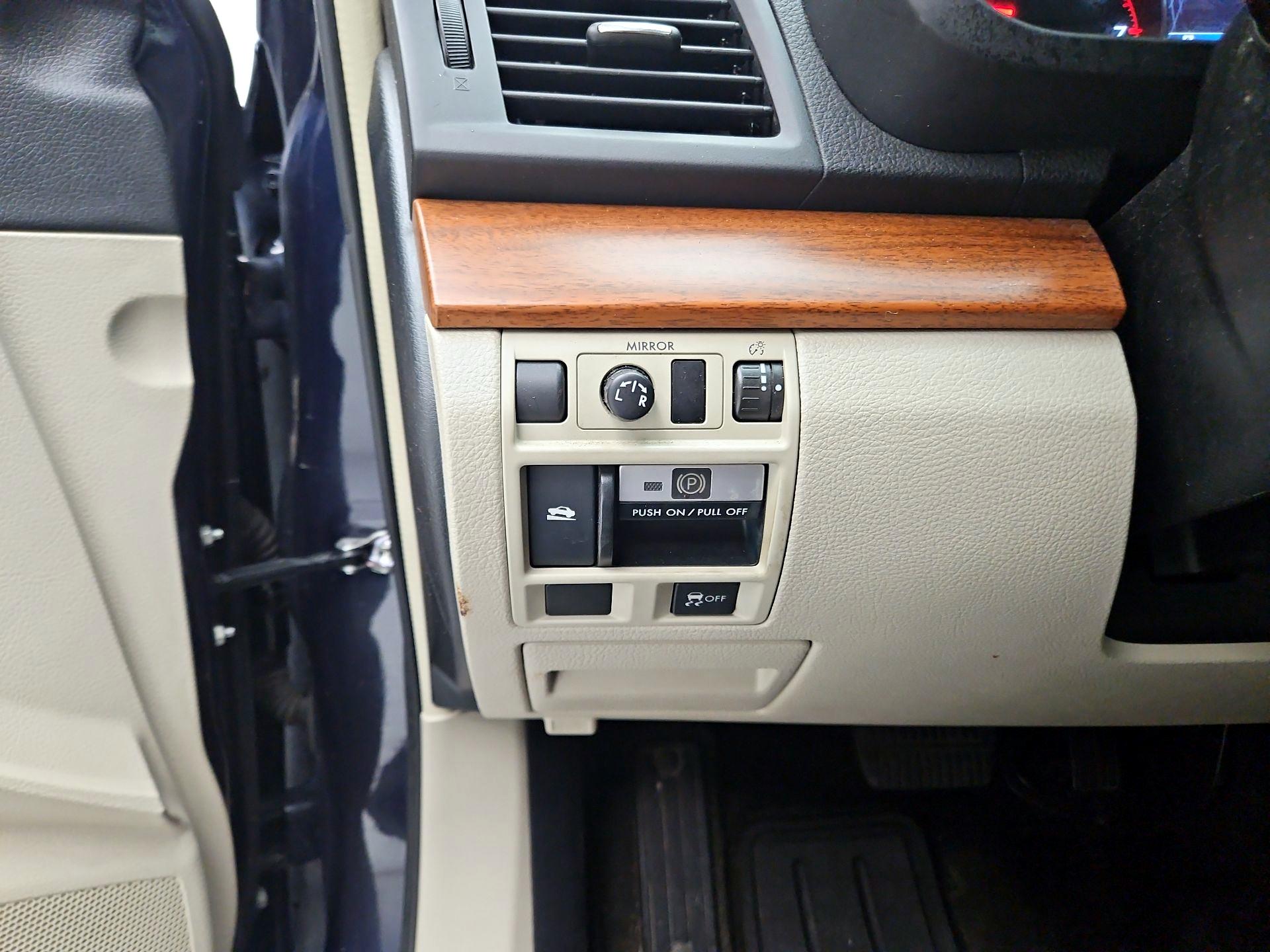 Thumbnail: 2014 Subaru Outback - 13