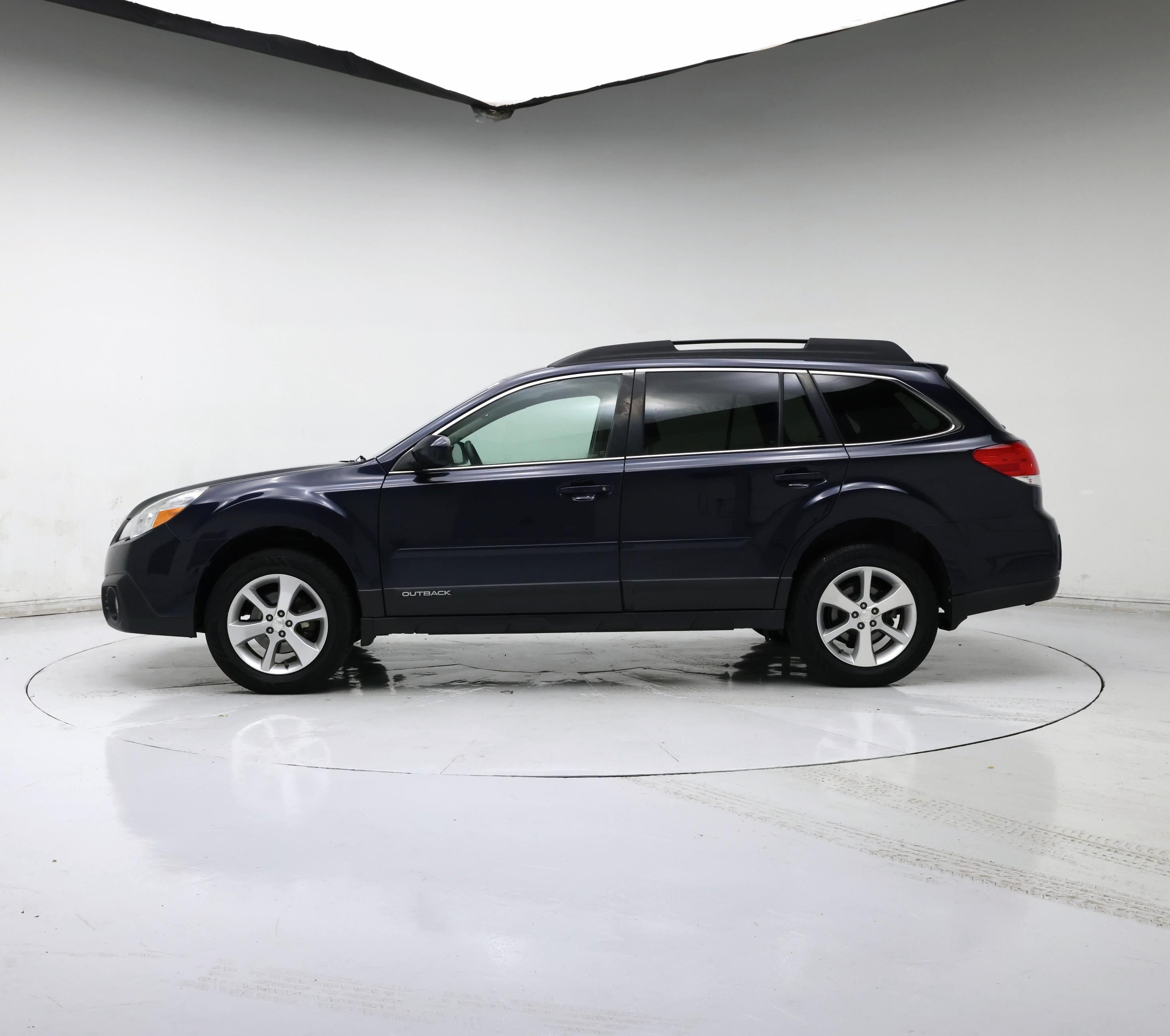 Thumbnail: 2014 Subaru Outback - 3