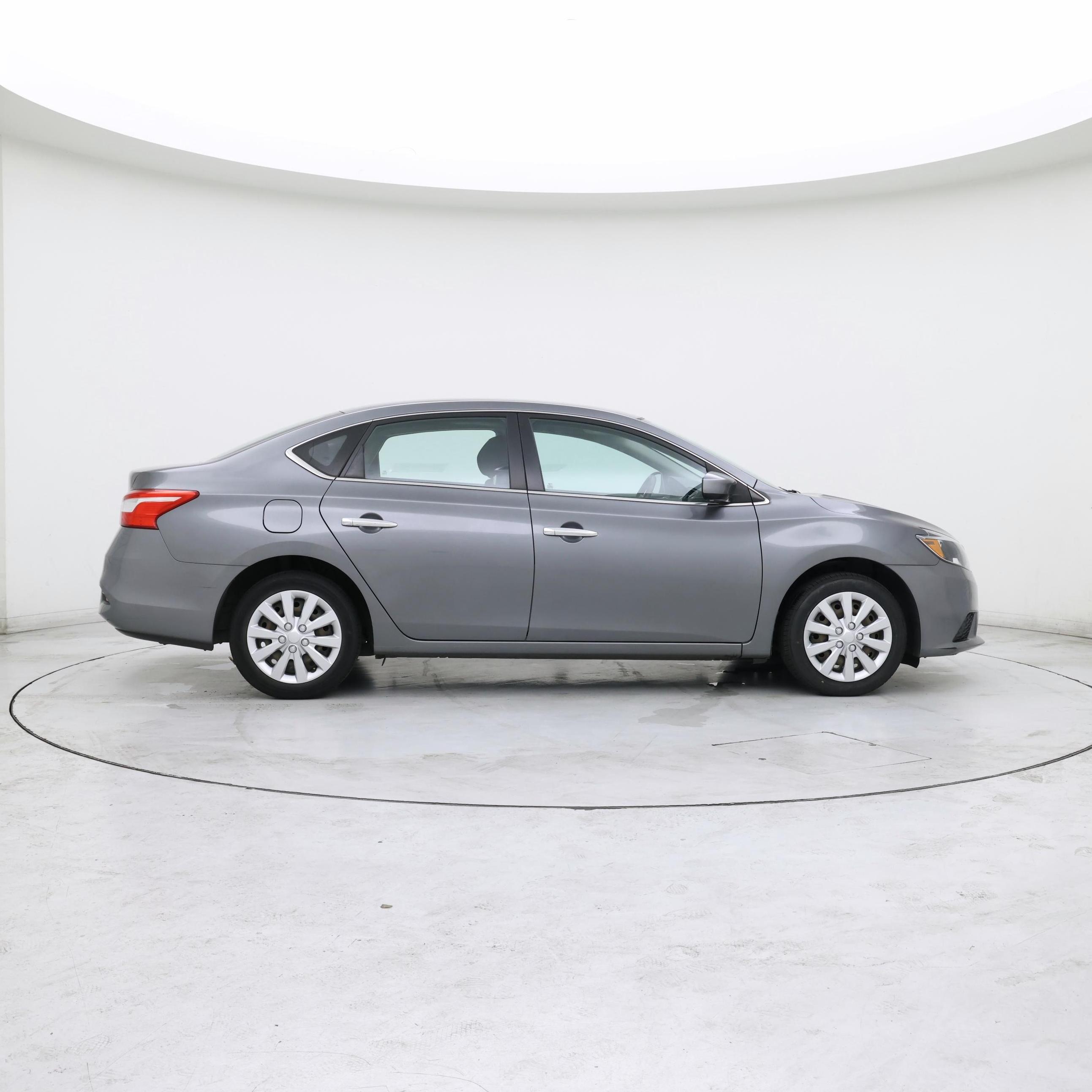 Thumbnail: 2018 Nissan Sentra - 7