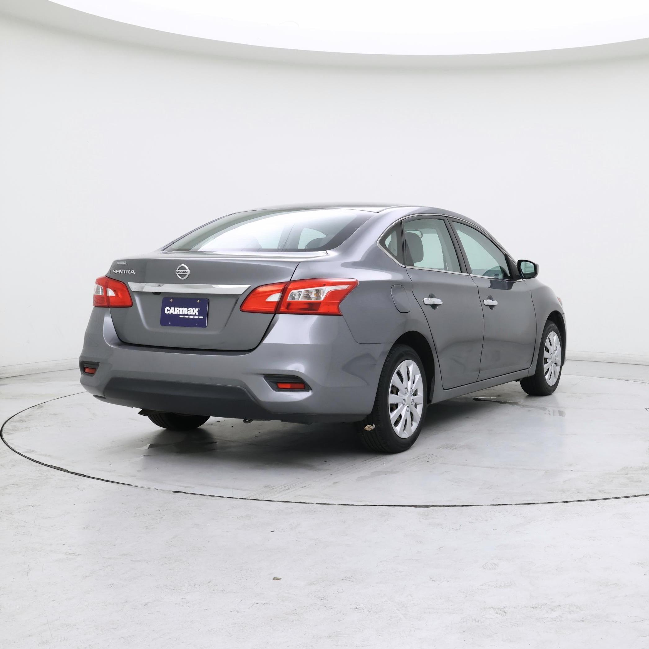 Thumbnail: 2018 Nissan Sentra - 8