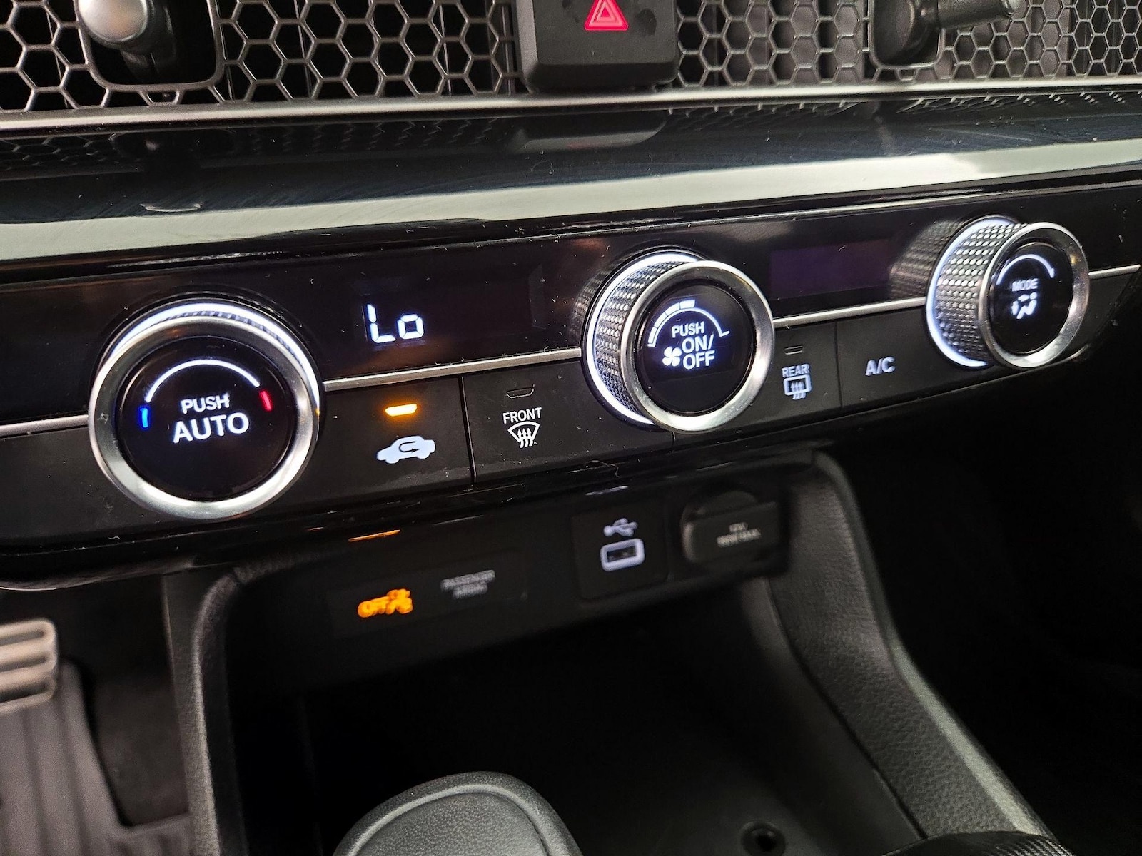 2024 Honda Civic Sport - Photo 17