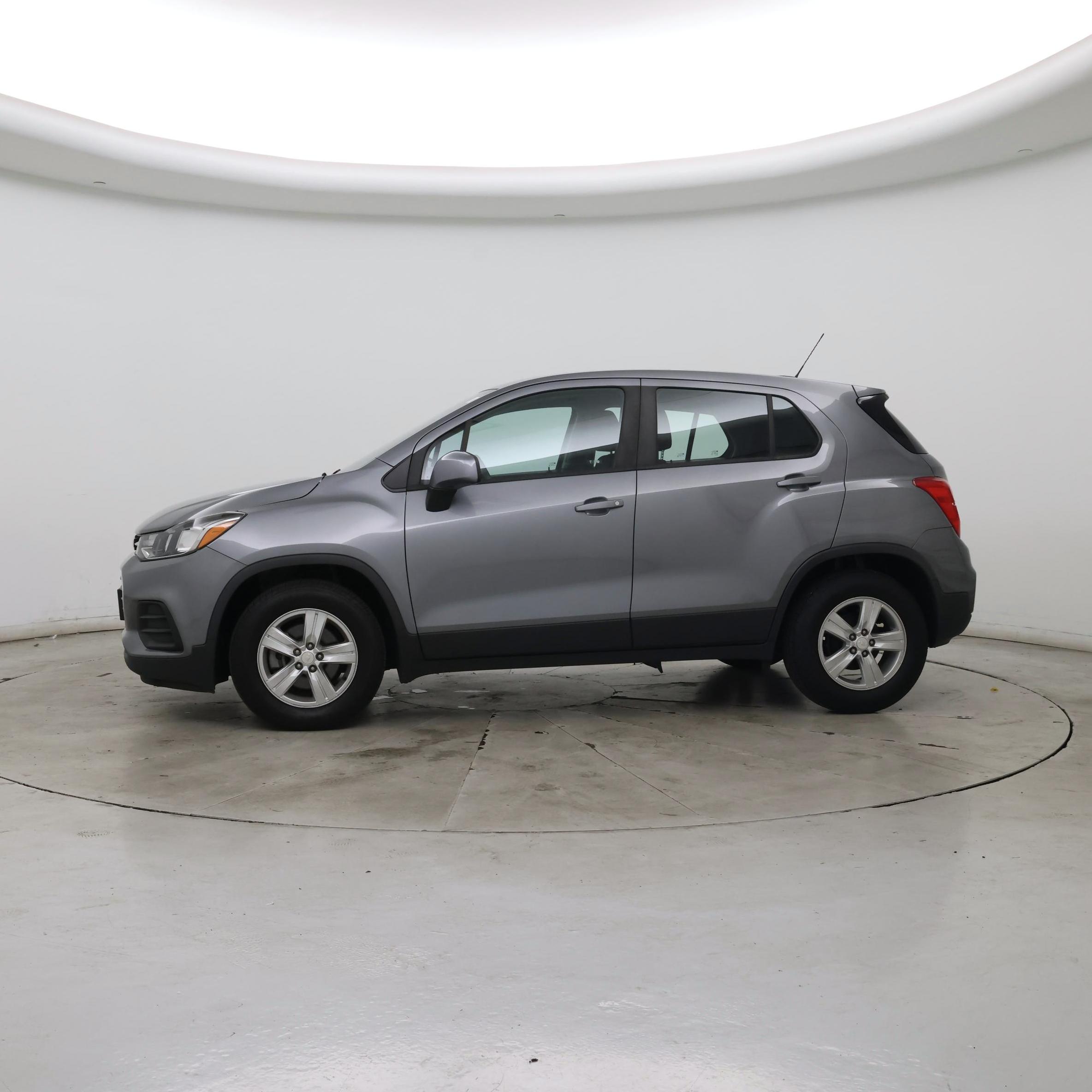Thumbnail: 2020 Chevrolet Trax - 3