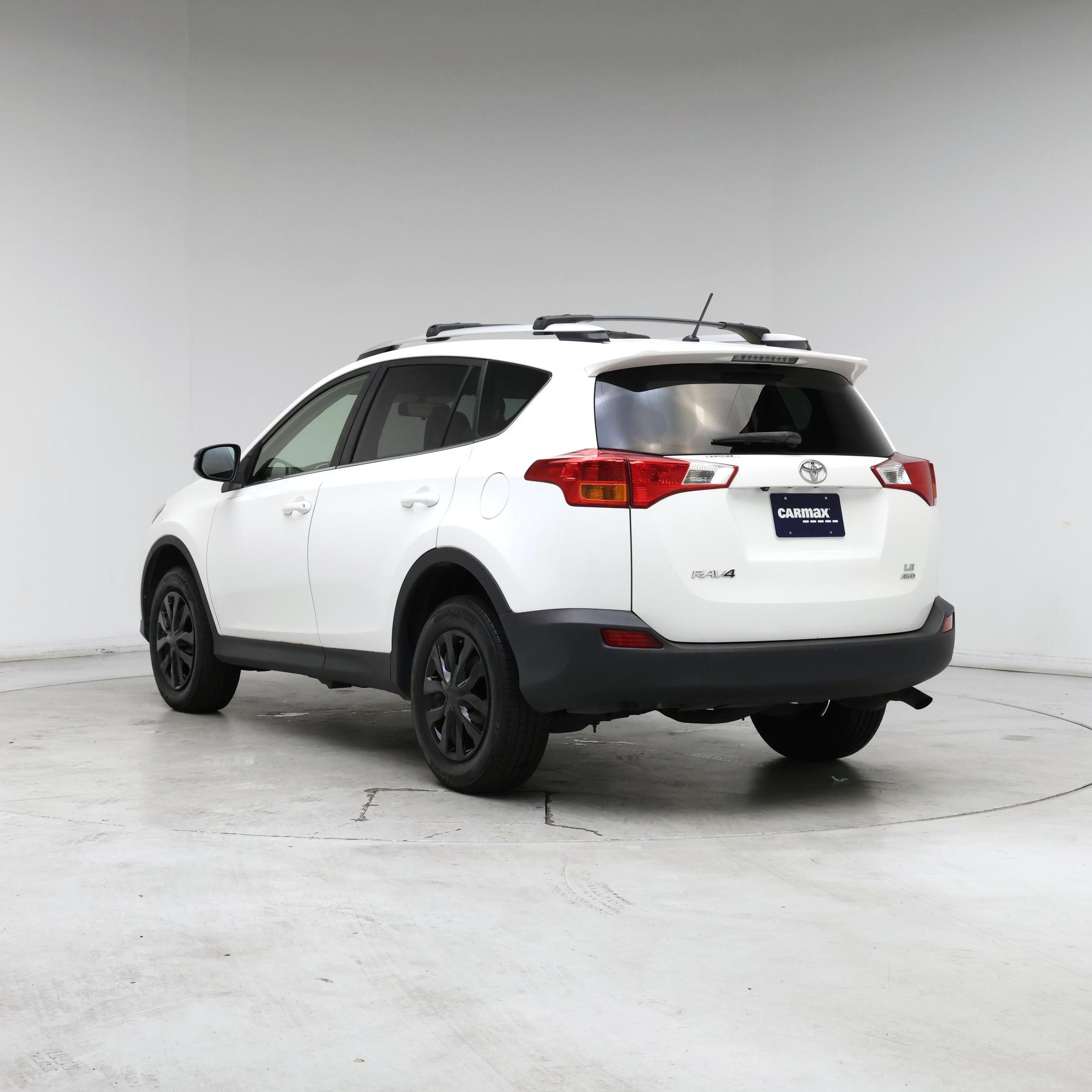 Thumbnail: 2015 Toyota RAV4 - 2
