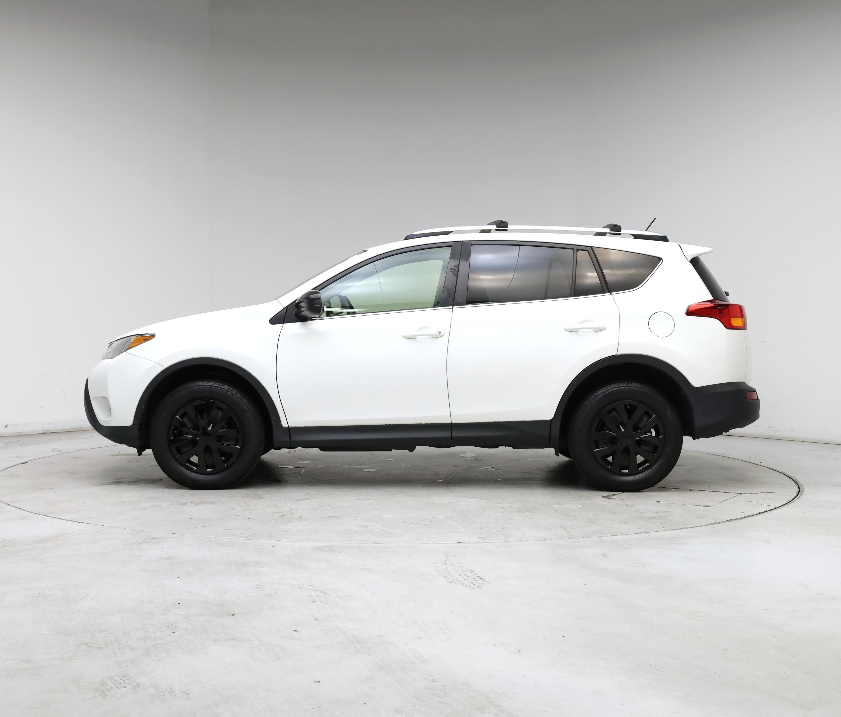 Thumbnail: 2015 Toyota RAV4 - 3