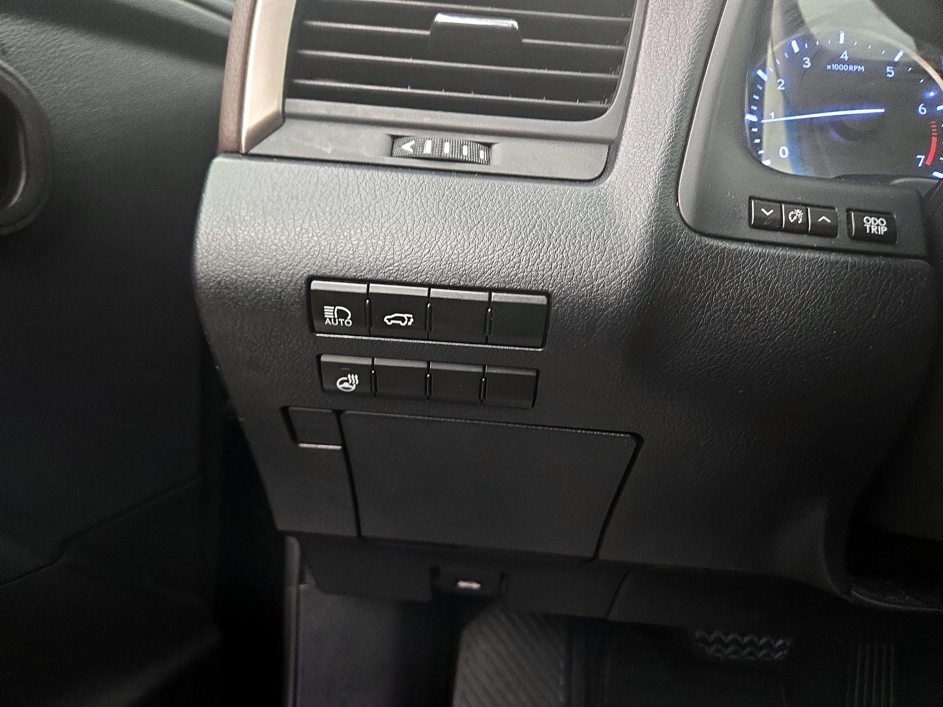 Thumbnail: 2019 Lexus RX - 13