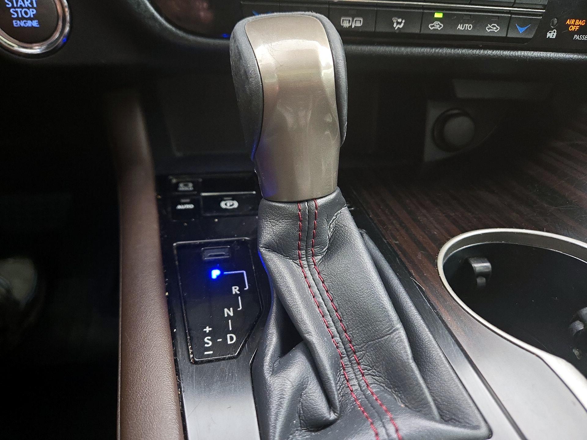Thumbnail: 2019 Lexus RX - 17