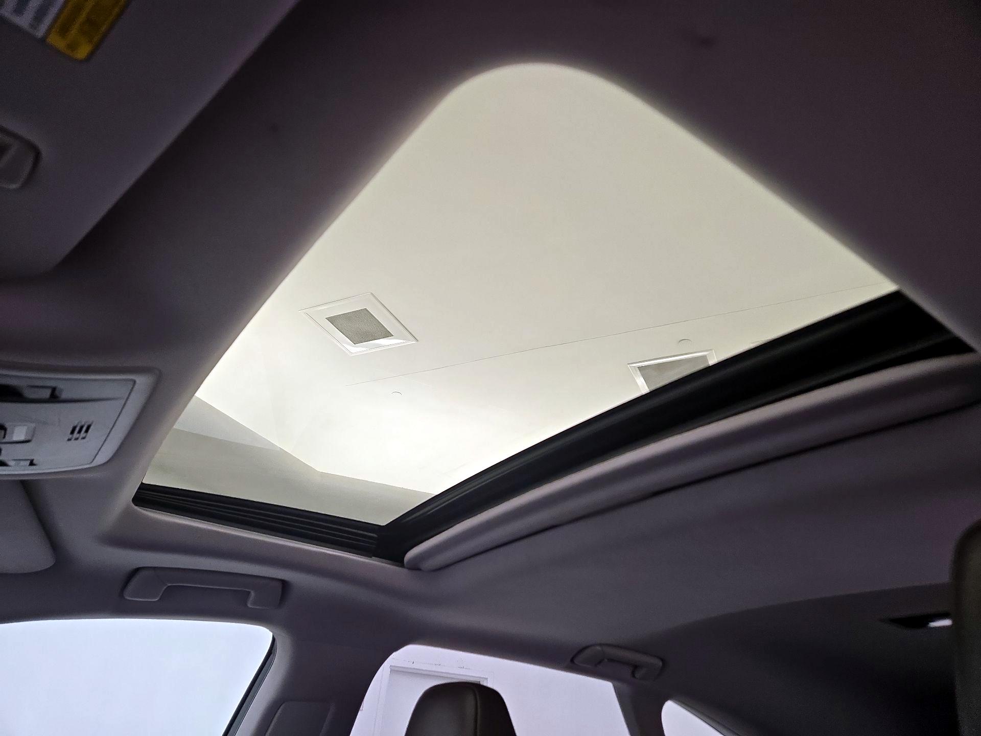 Thumbnail: 2019 Lexus RX - 19