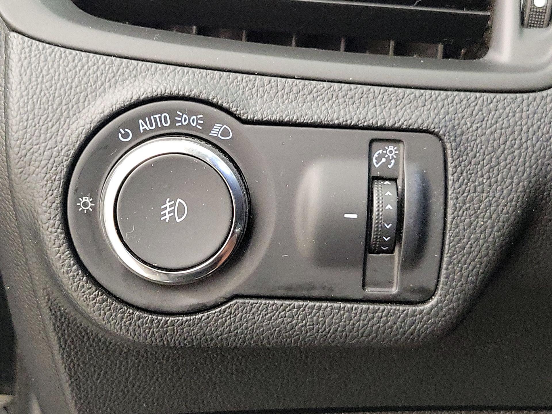 Thumbnail: 2017 Buick Envision - 13