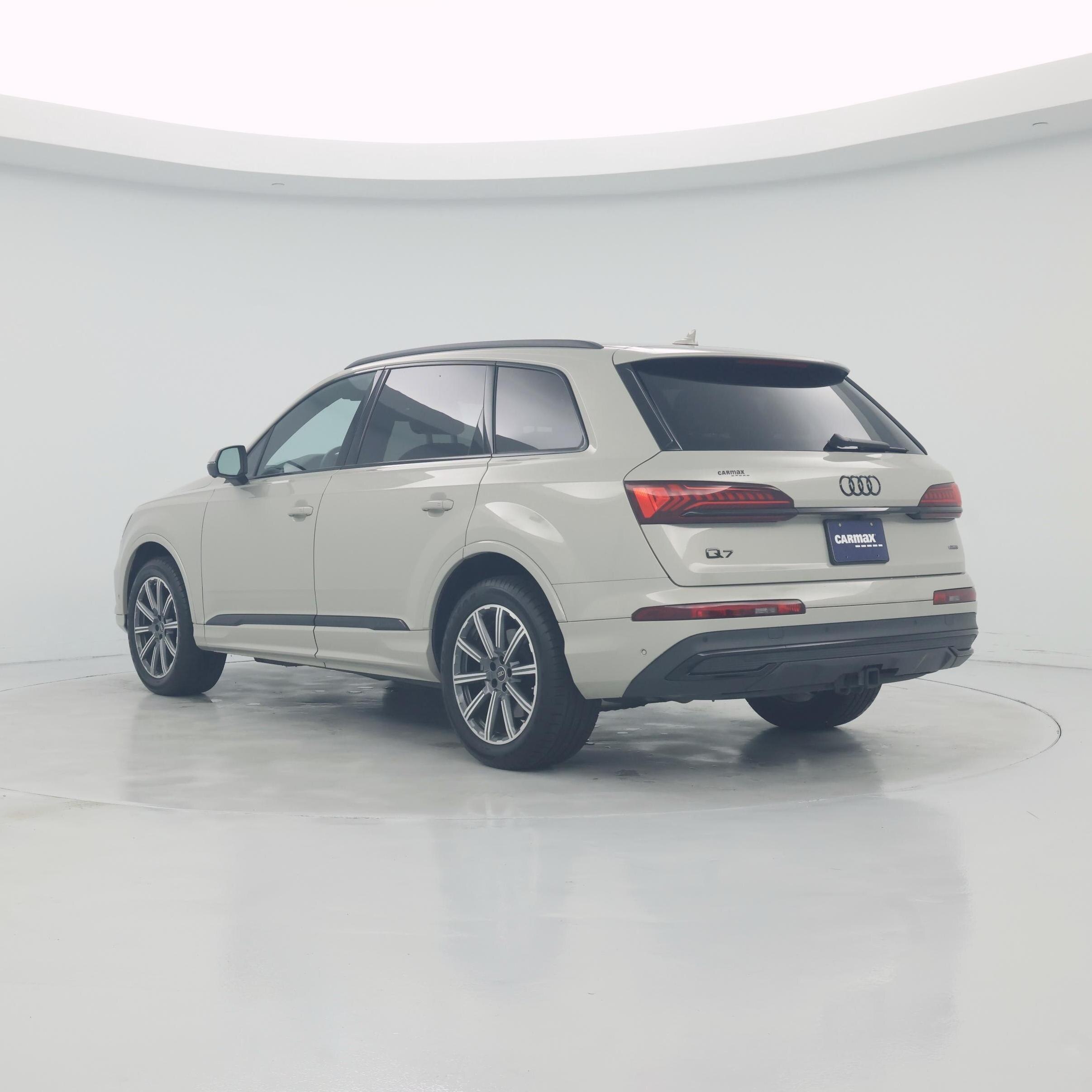 Thumbnail: 2023 Audi Q7 - 2