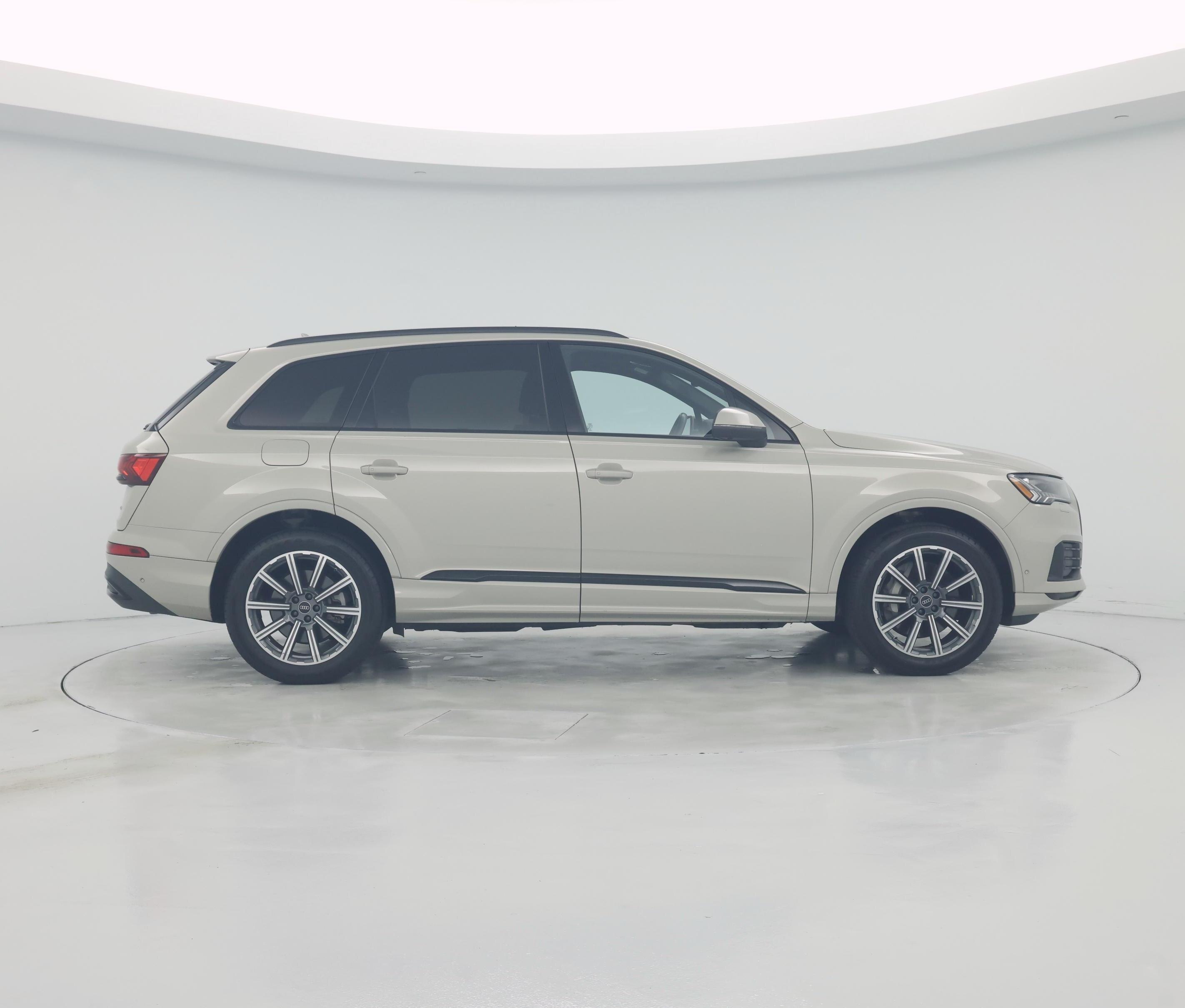 Thumbnail: 2023 Audi Q7 - 7