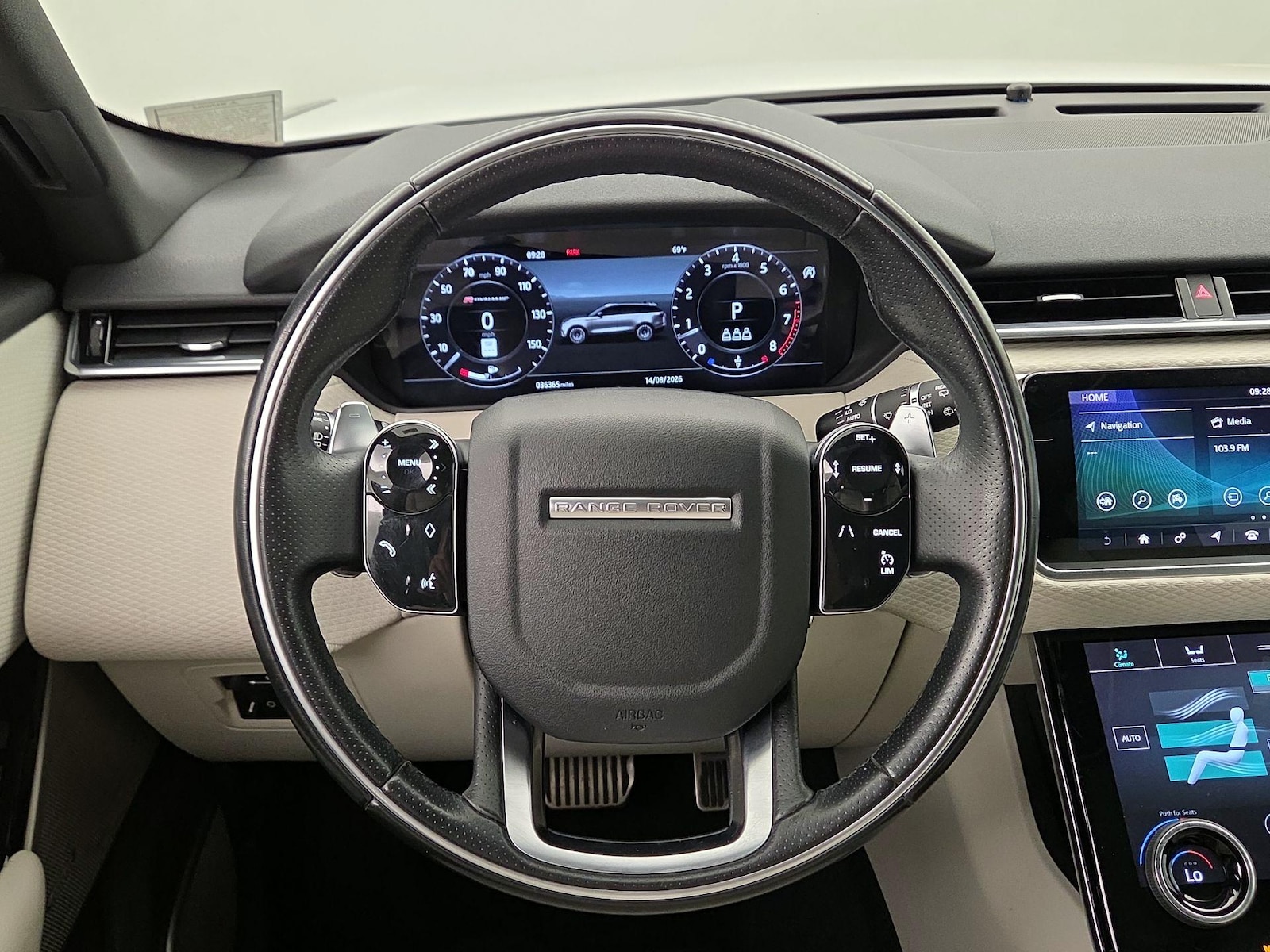 2019 Land Rover Range Rover Velar SE - Photo 11
