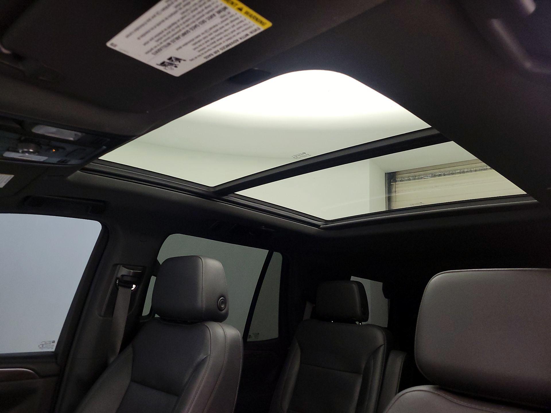 Thumbnail: 2022 Chevrolet Tahoe - 19