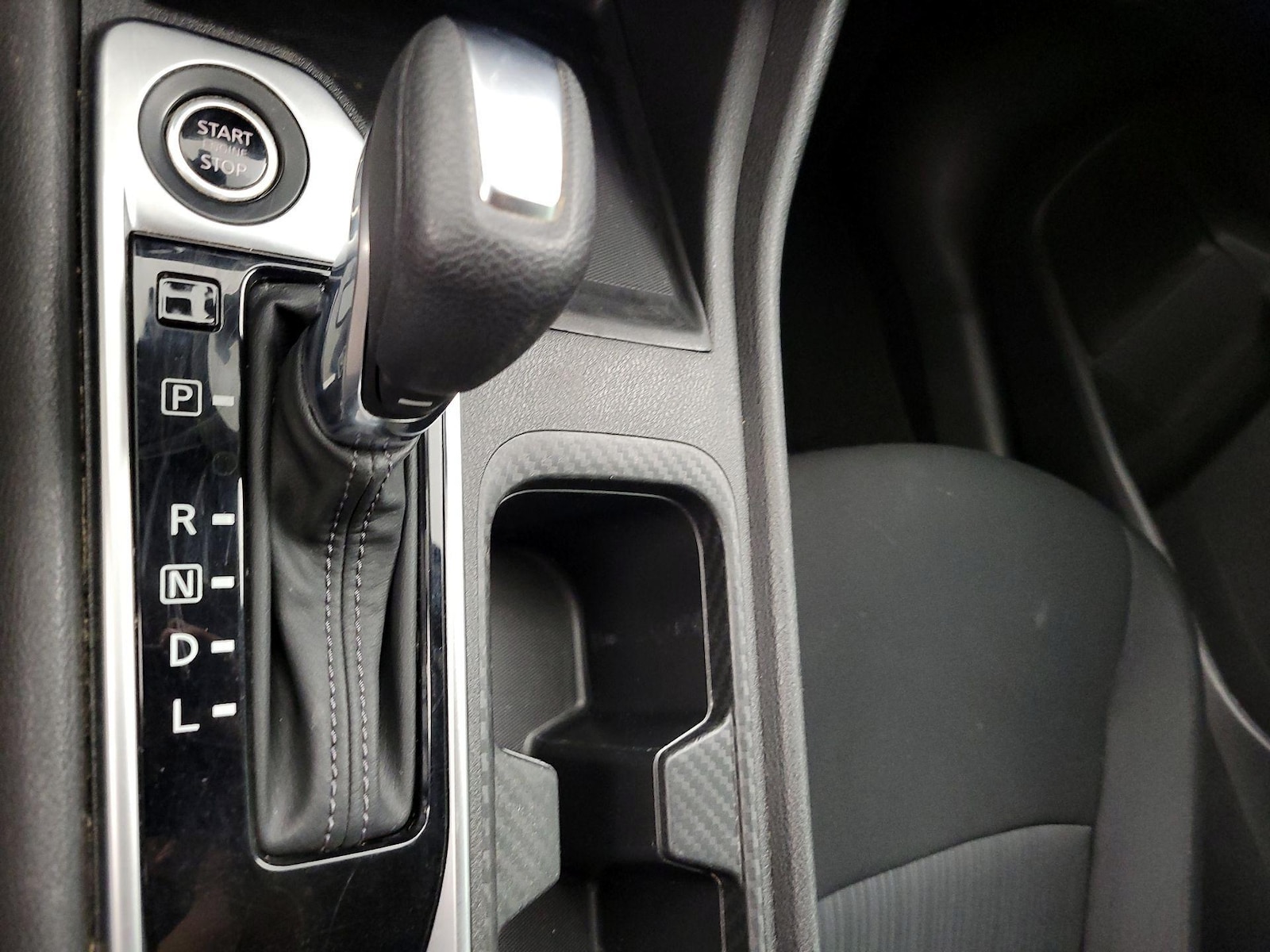 2024 Nissan Sentra SV - Photo 16