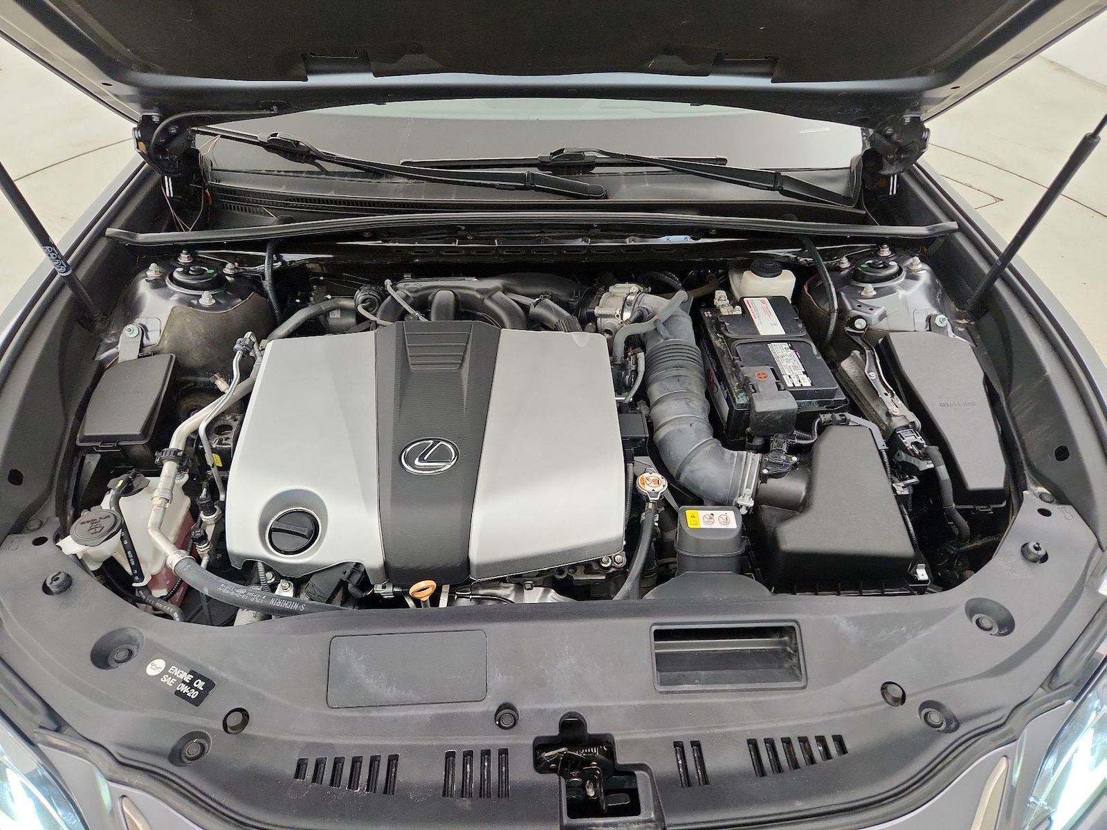 2019 Lexus ES F SPORT - Photo 23