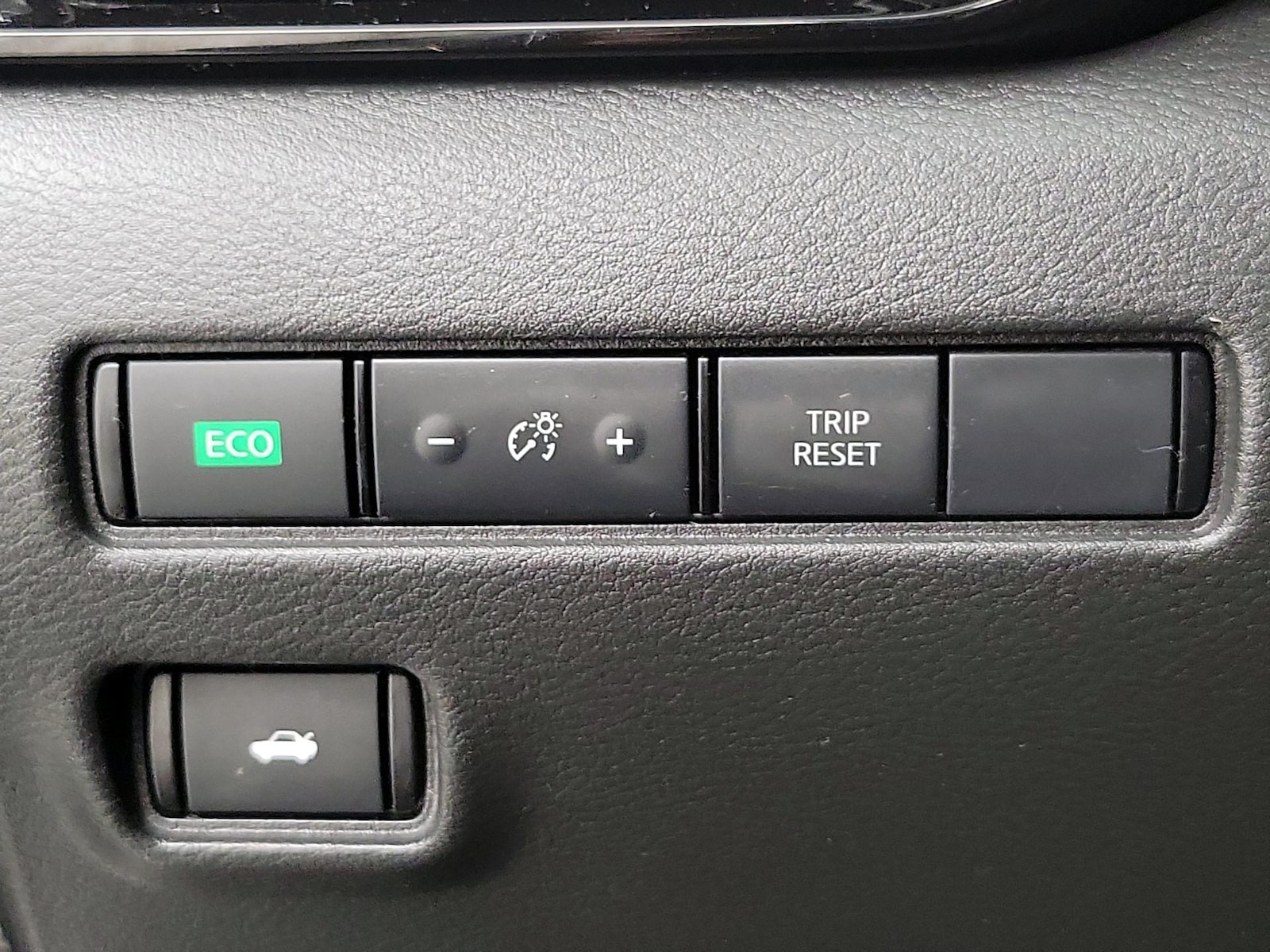 2022 Nissan Sentra SV - Photo 14