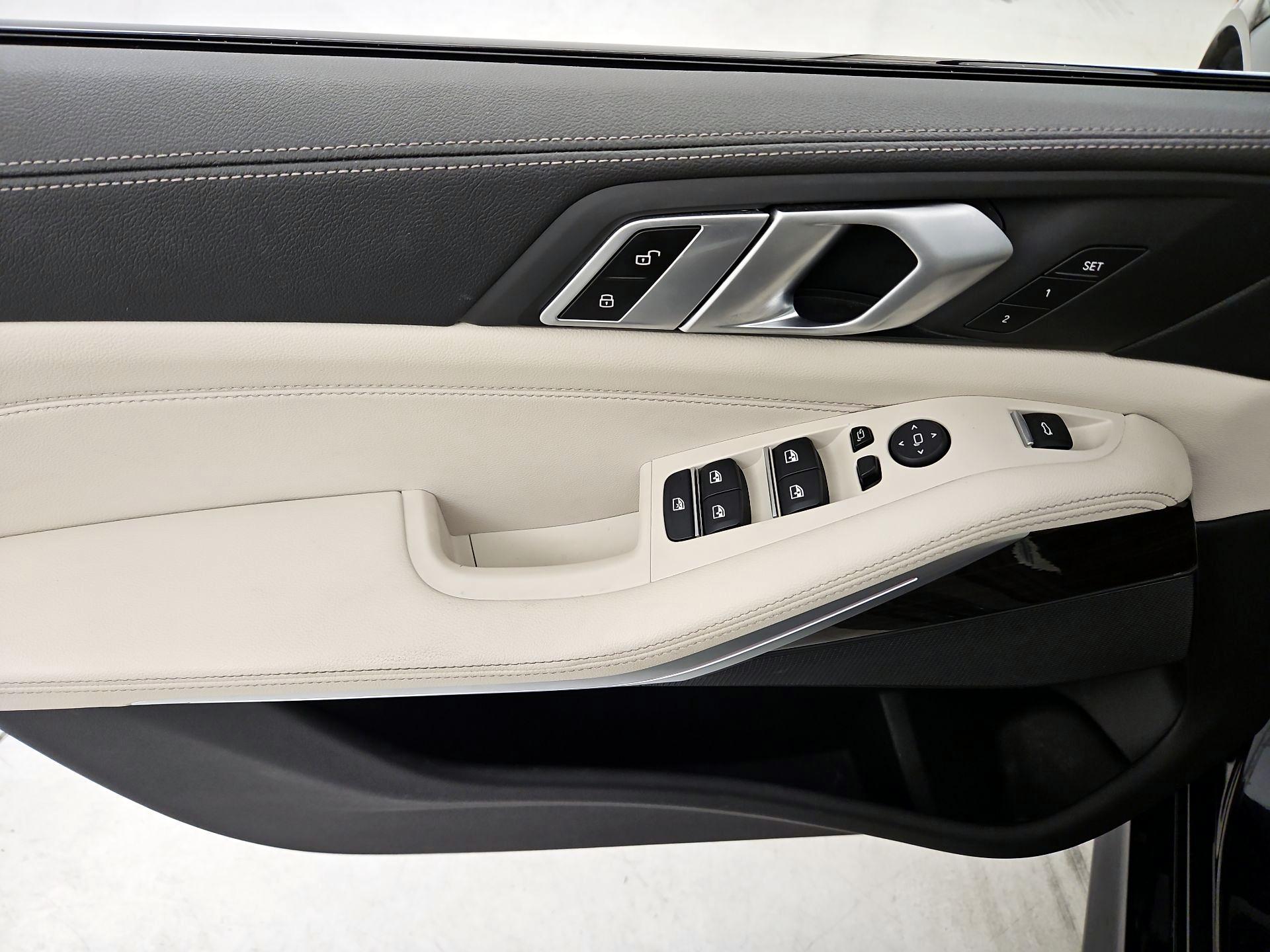 Thumbnail: 2021 BMW X5 - 12