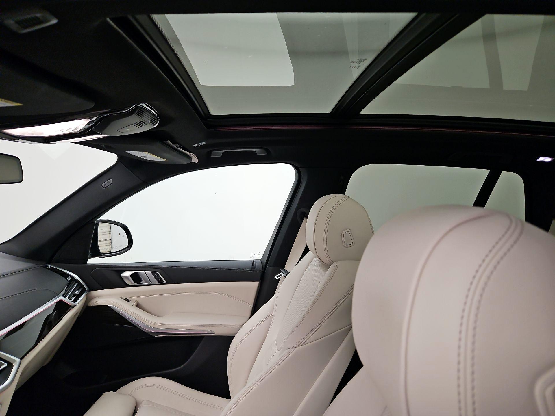 Thumbnail: 2021 BMW X5 - 20