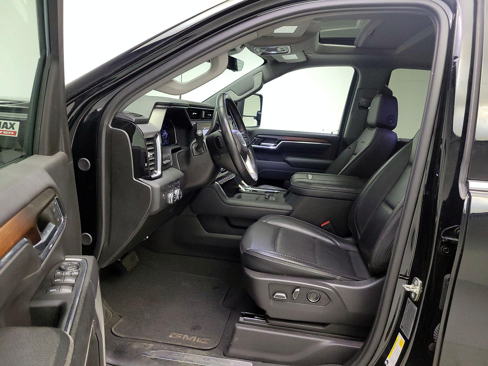 Thumbnail: 2024 GMC Sierra 3500 - 11