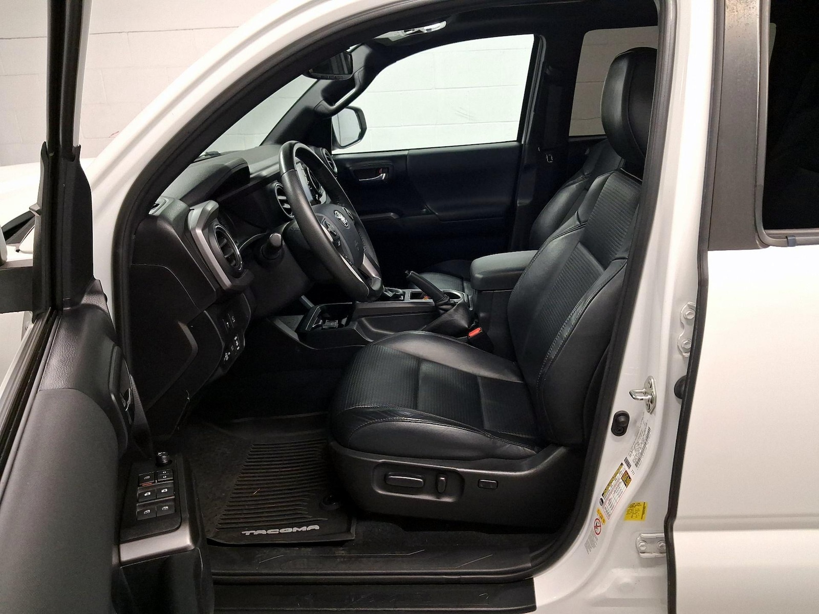 2020 Toyota Tacoma TRD Sport - Photo 10