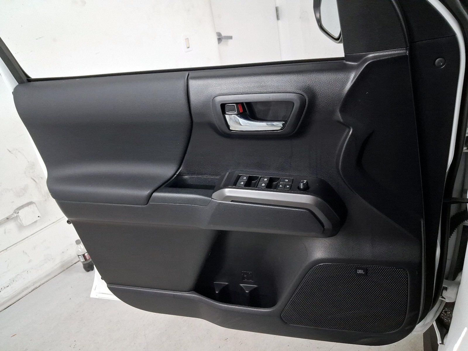 2020 Toyota Tacoma TRD Sport - Photo 11
