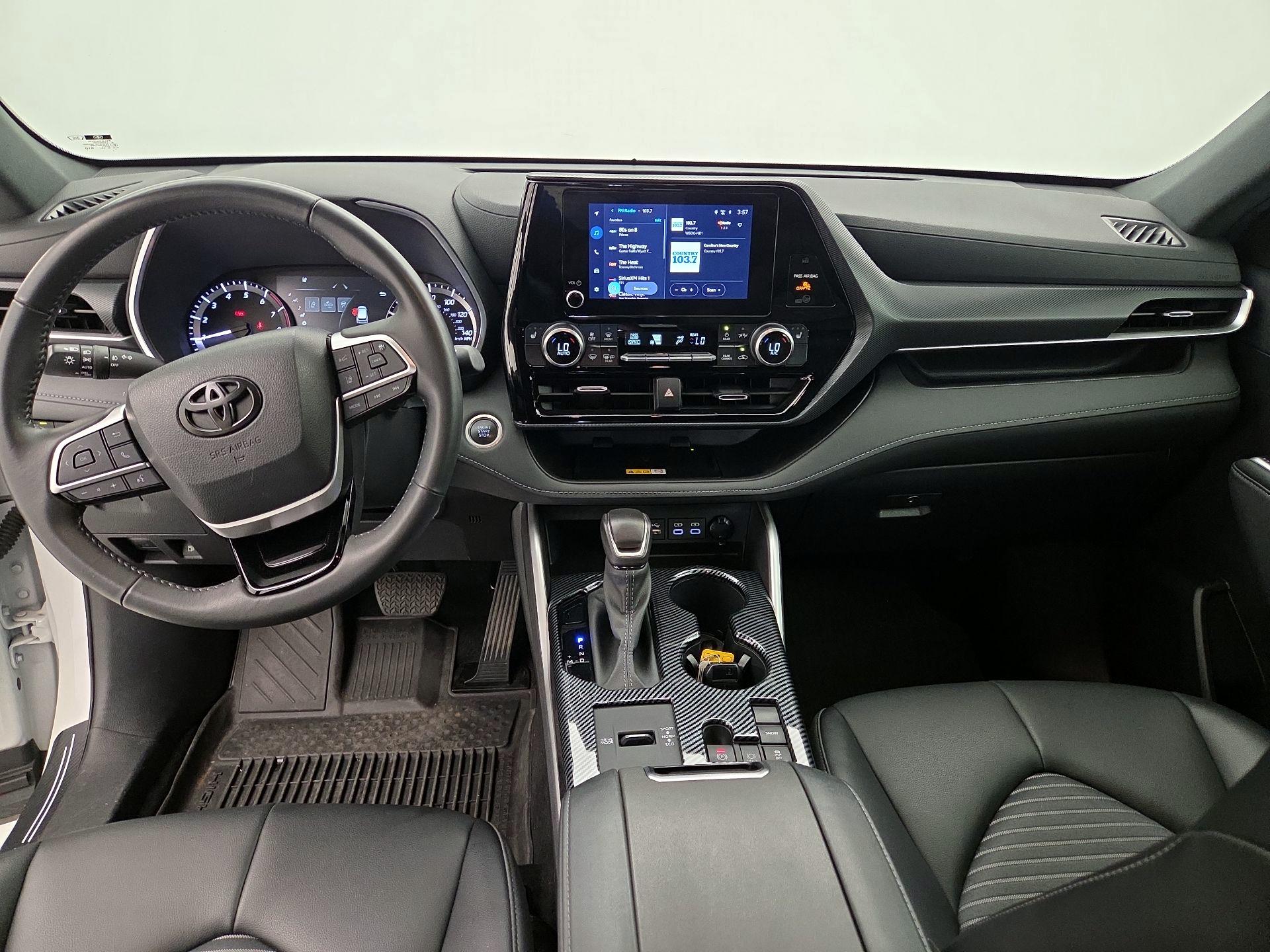 Thumbnail: 2024 Toyota Highlander - 9